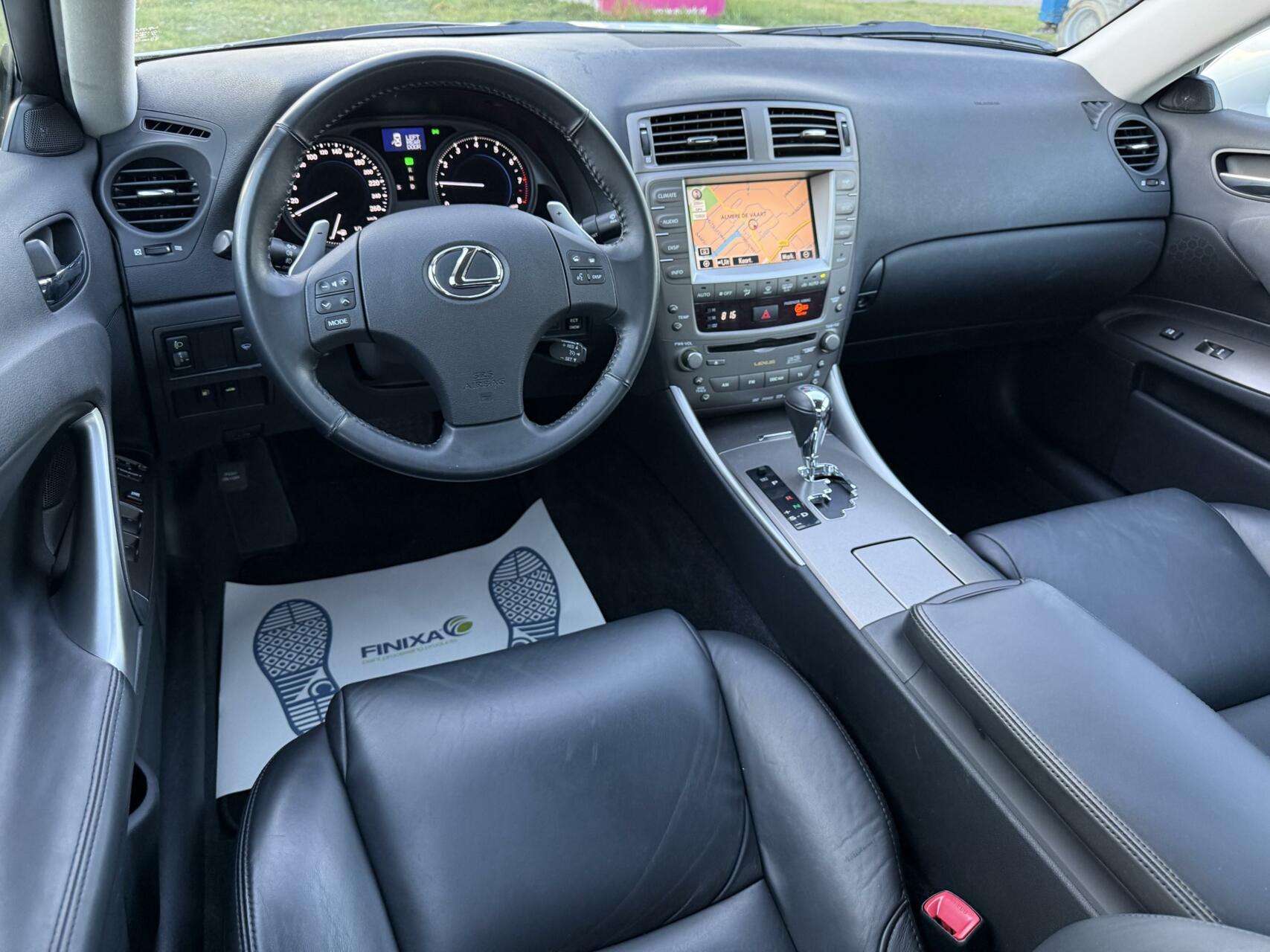 Foto van Lexus Is