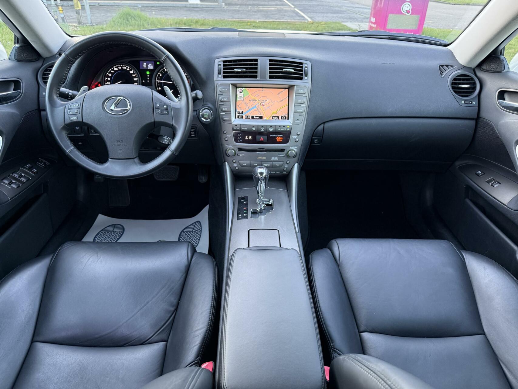 Foto van Lexus Is