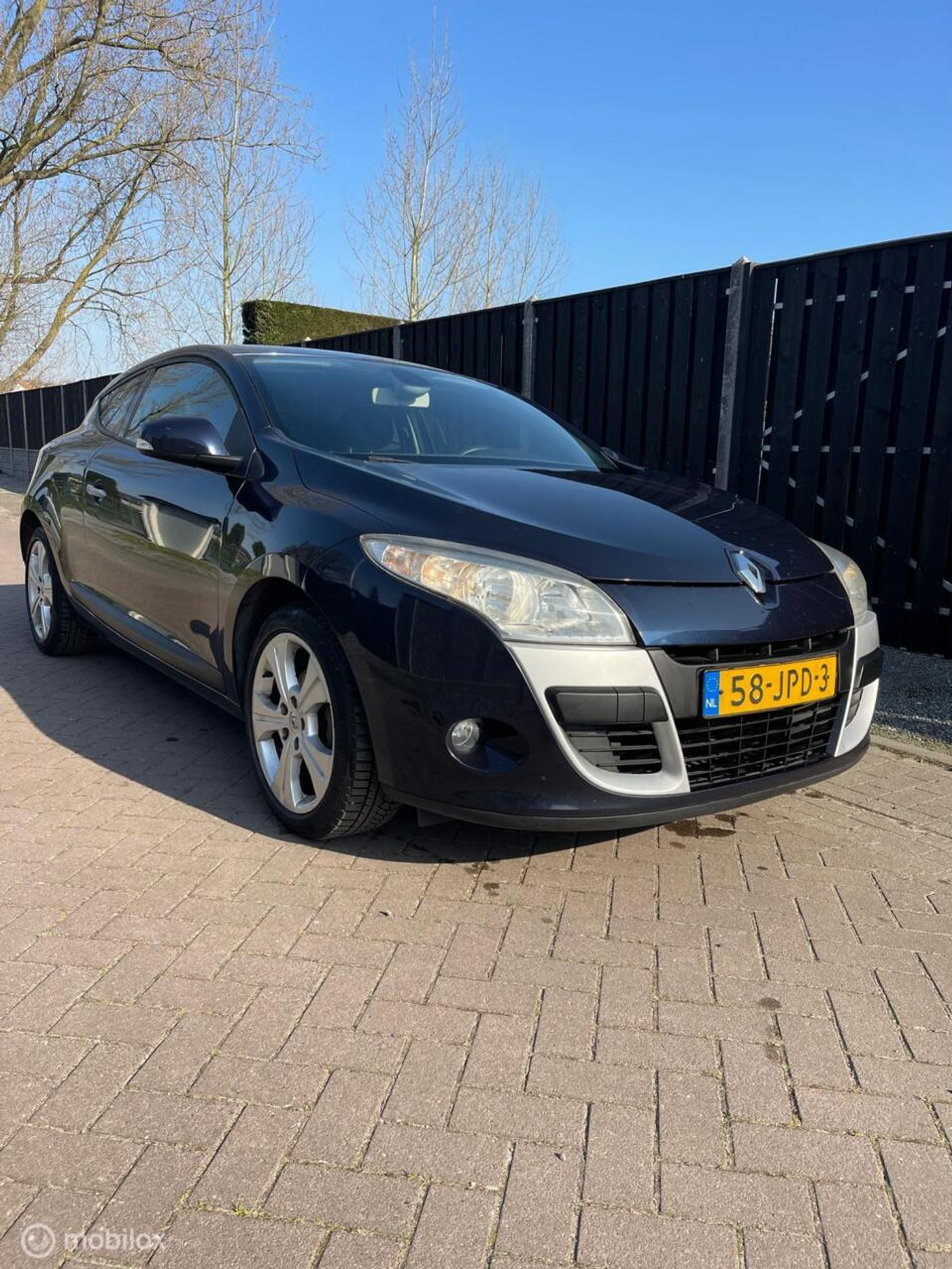 Renault Megane Coupé 1.6   in prijs verlaagd 2009 - voorkant