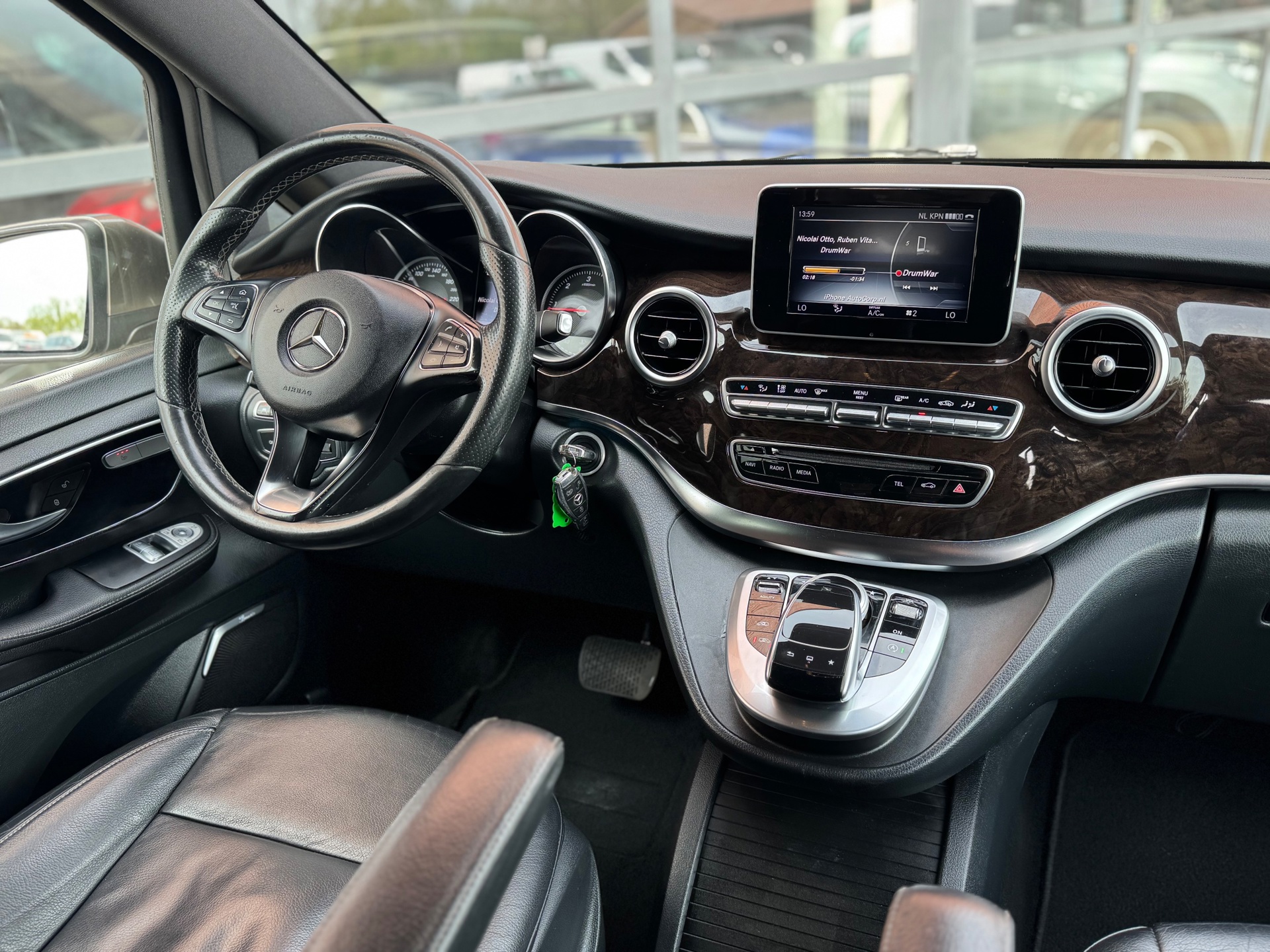 Foto van Mercedes-Benz V-klasse