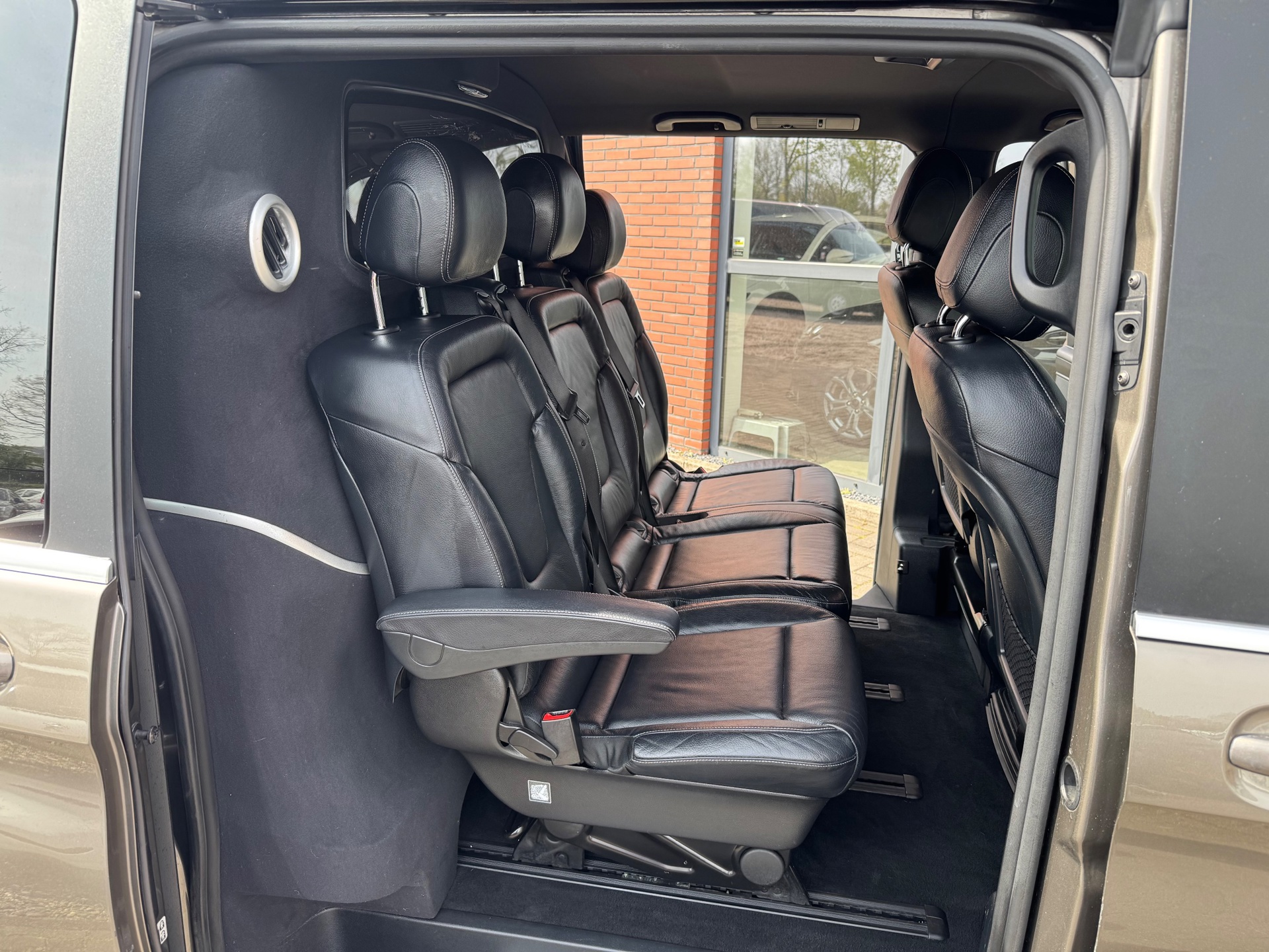 Foto van Mercedes-Benz V-klasse