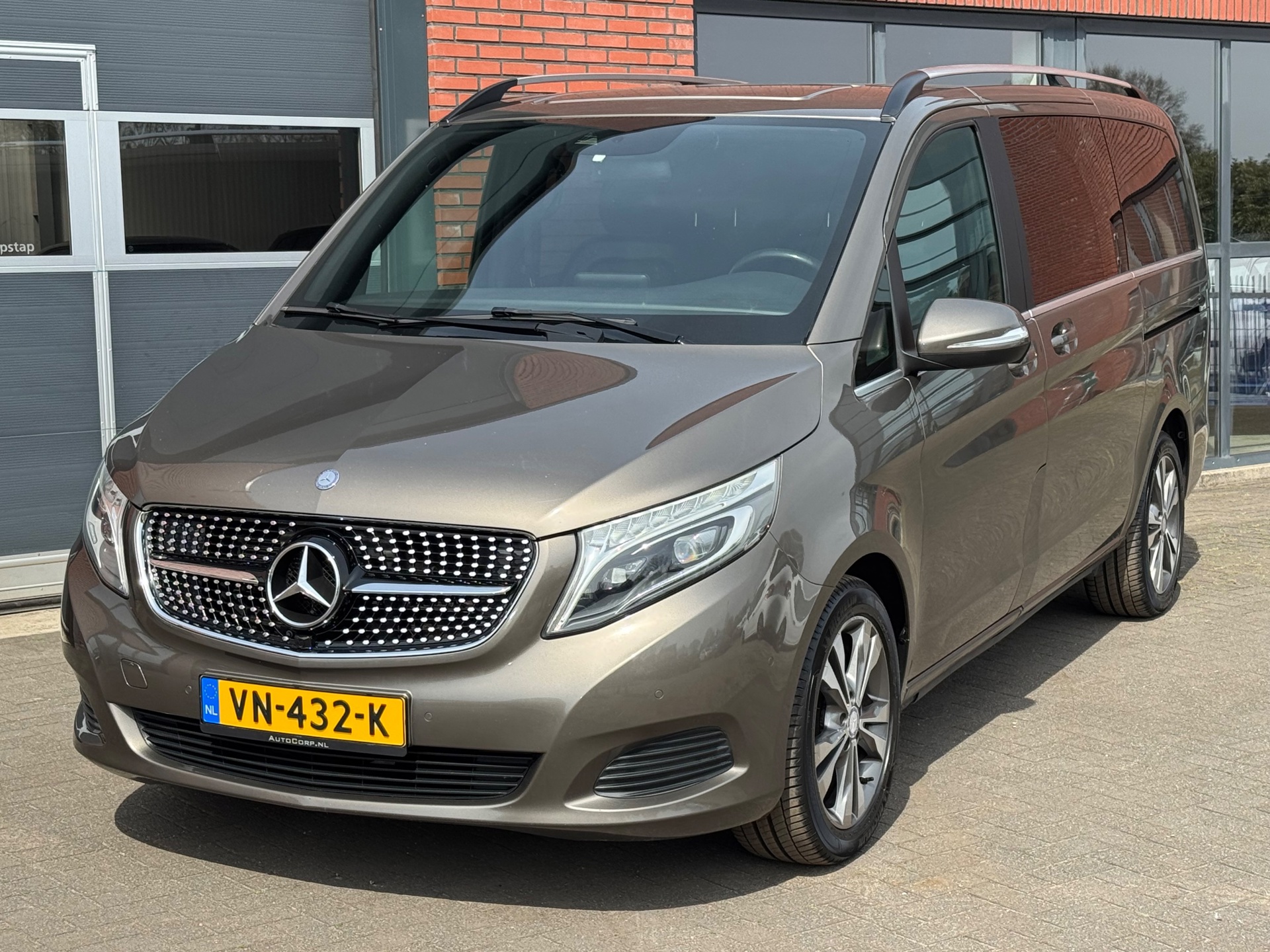 Foto van Mercedes-Benz V-klasse