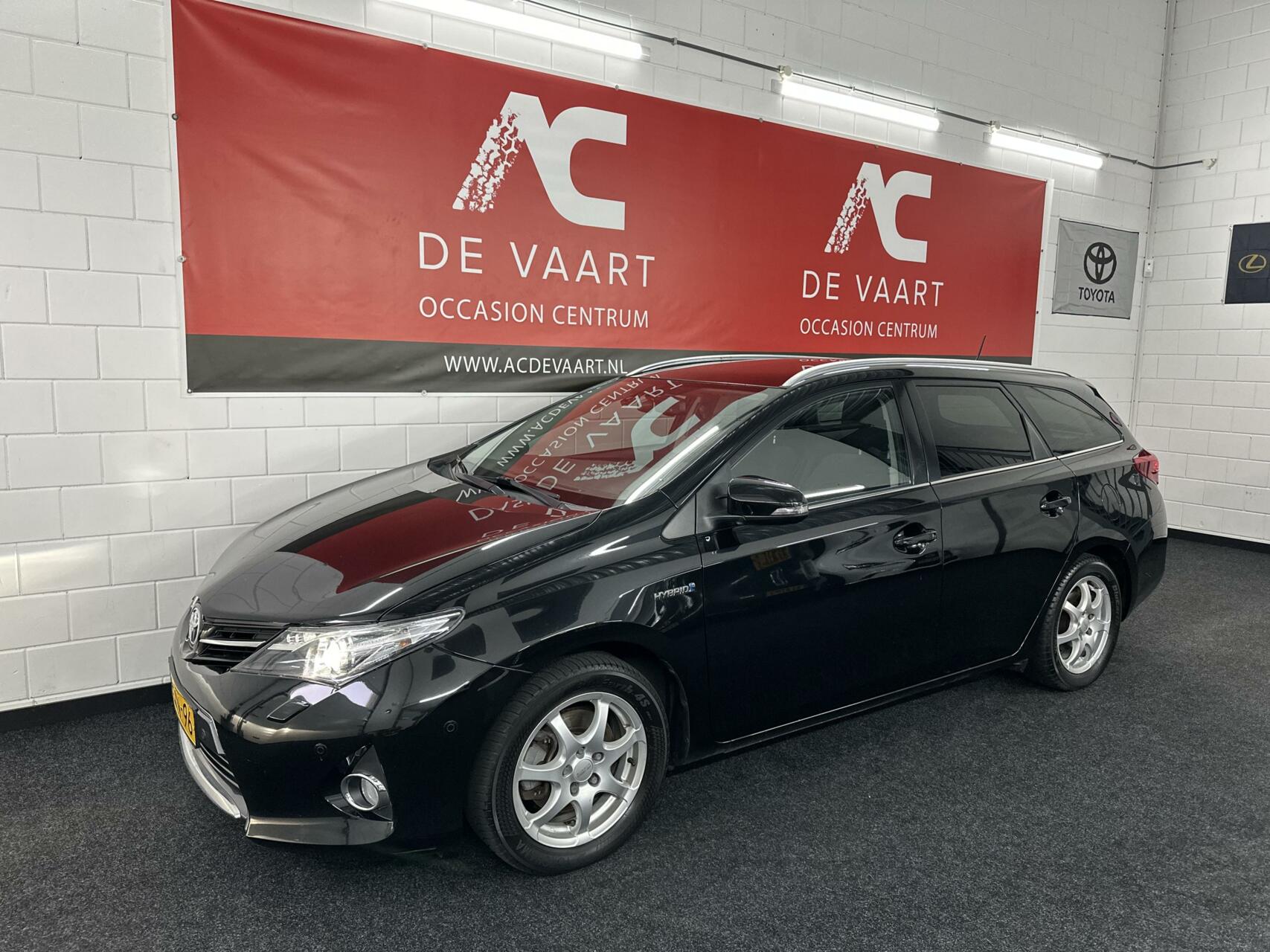 Toyota Auris 1.8 Hybrid Lease+ - VERKOCHT! 2013 - voorkant