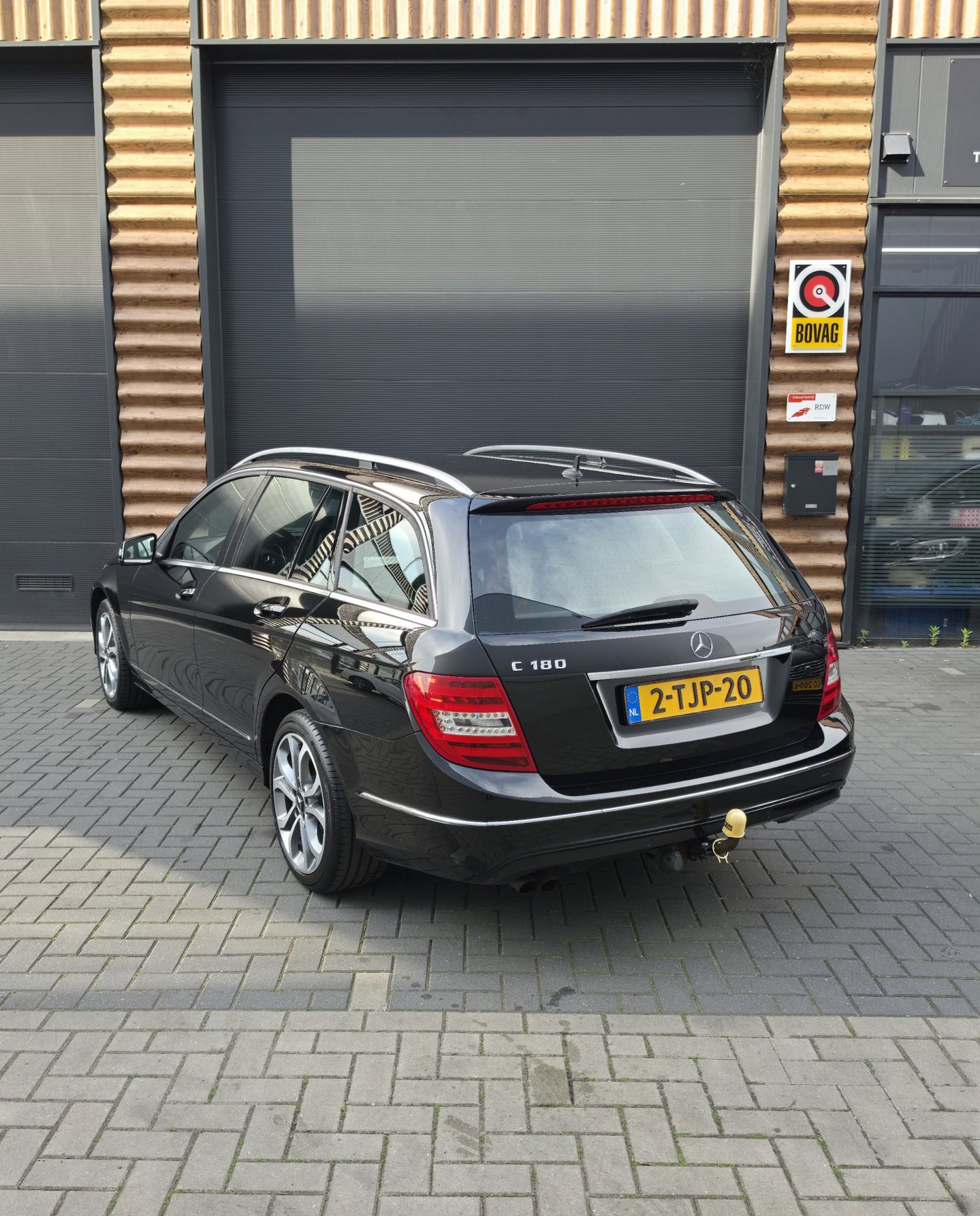Foto van Mercedes-Benz C 180