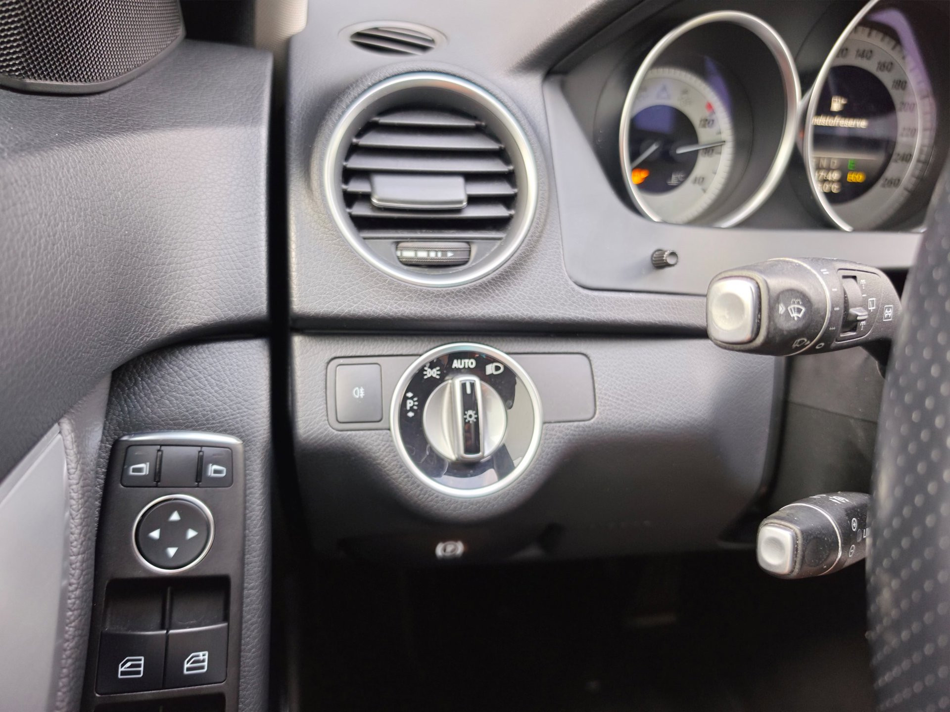 Foto van Mercedes-Benz C 180