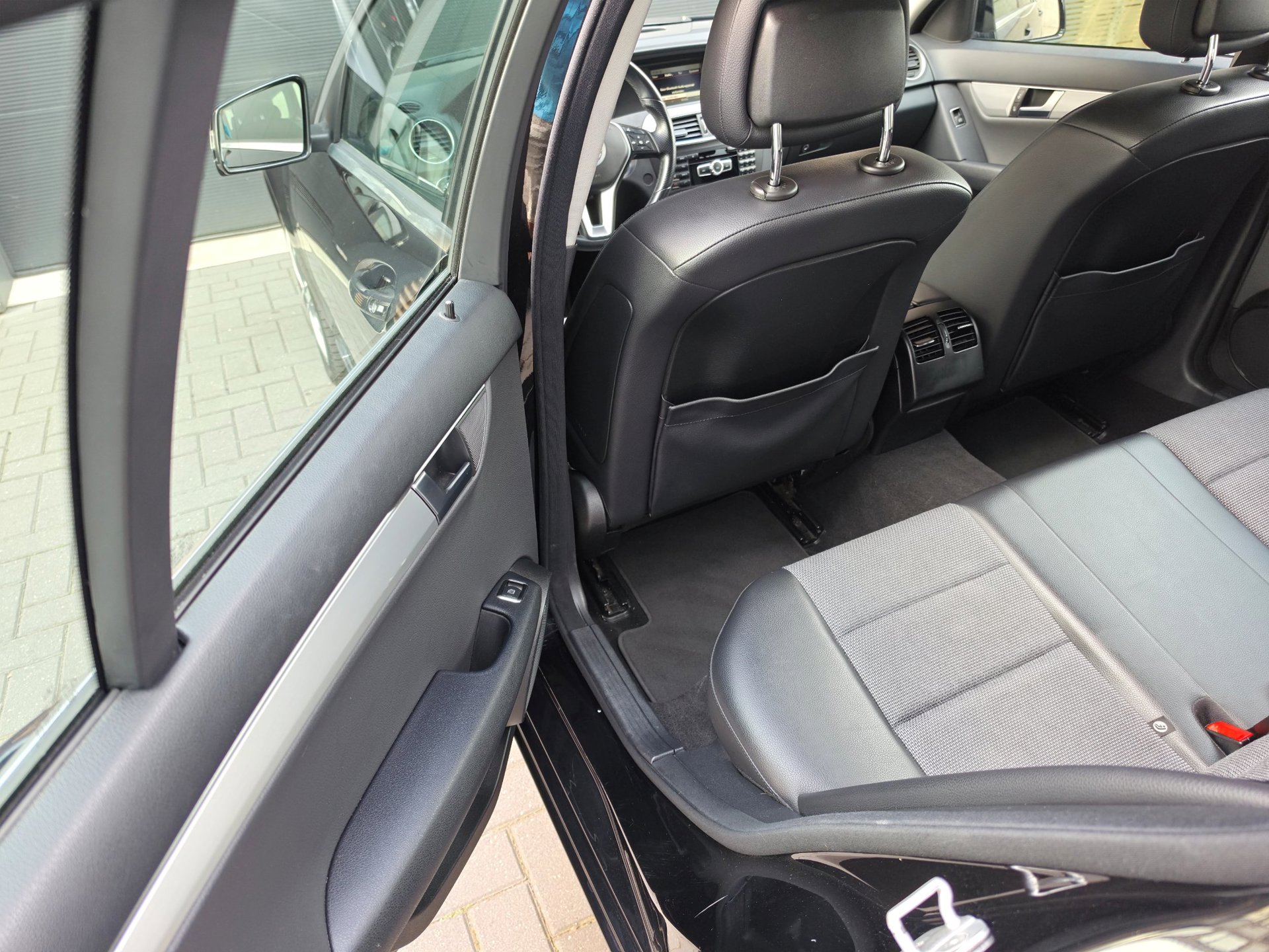 Foto van Mercedes-Benz C 180