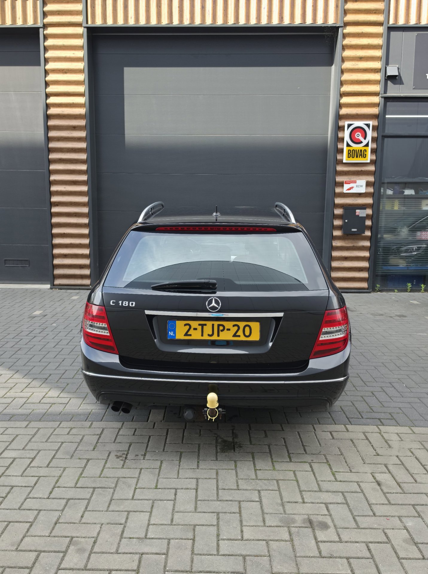 Foto van Mercedes-Benz C 180