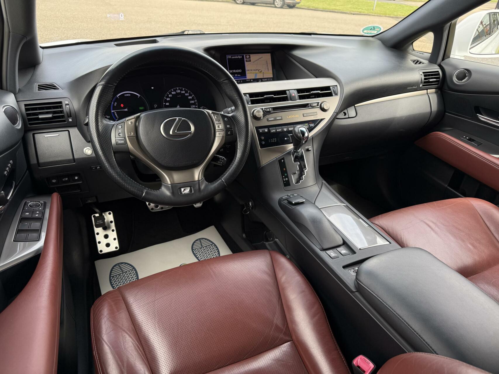 Foto van Lexus RX