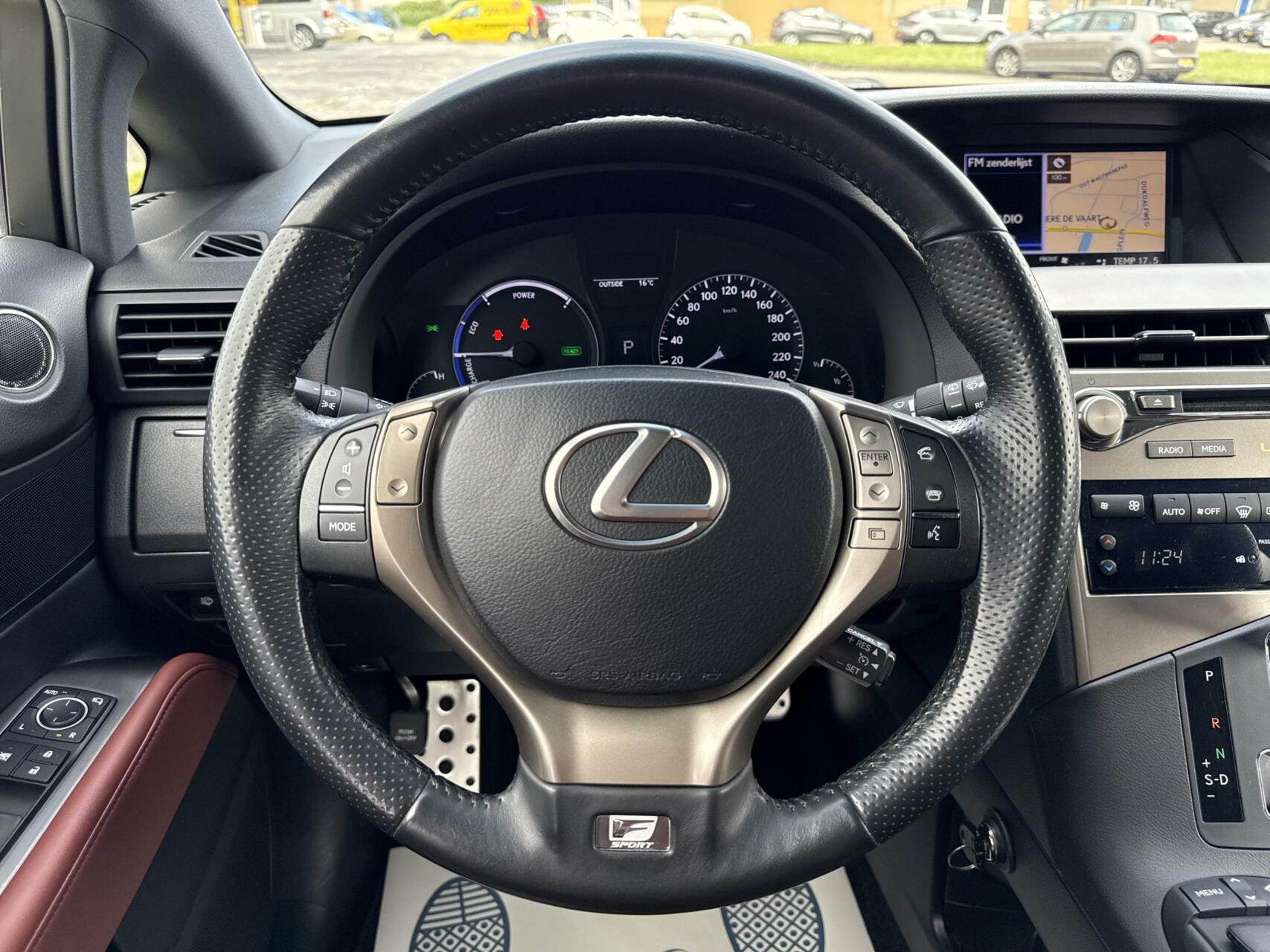 Foto van Lexus RX