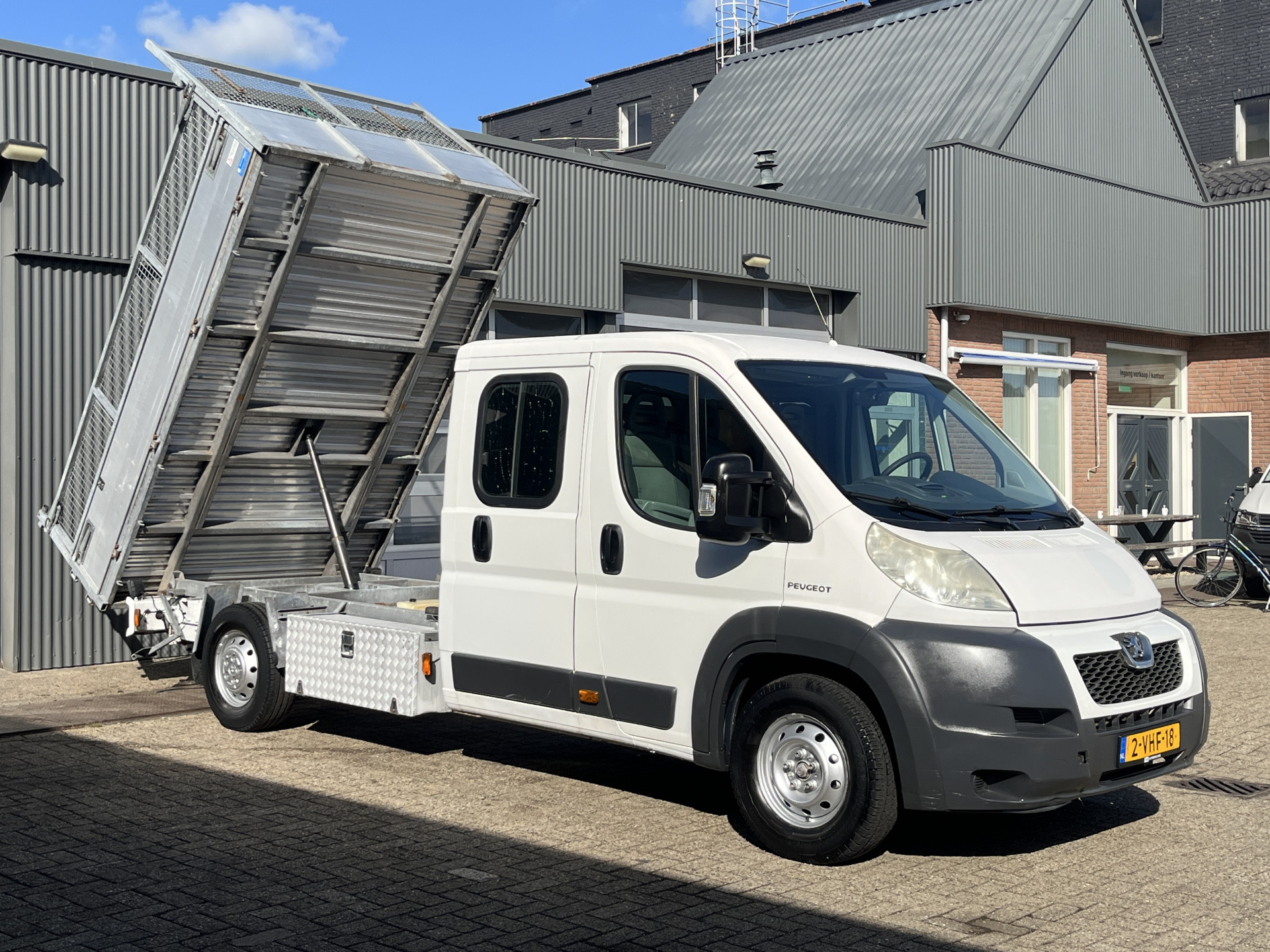 Peugeot Boxer 435 2.2 HDI L3 DC 2010 - voorkant