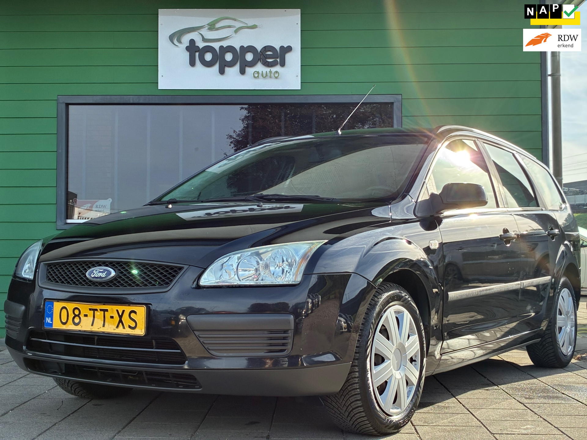Ford Focus 1.6-16V Trend|1e Eigenaar|Automaat|Airco|Trekhaak|CruiseControl|Elektr.ramen|Nieuwe APK|NAP| 2007 - voorkant