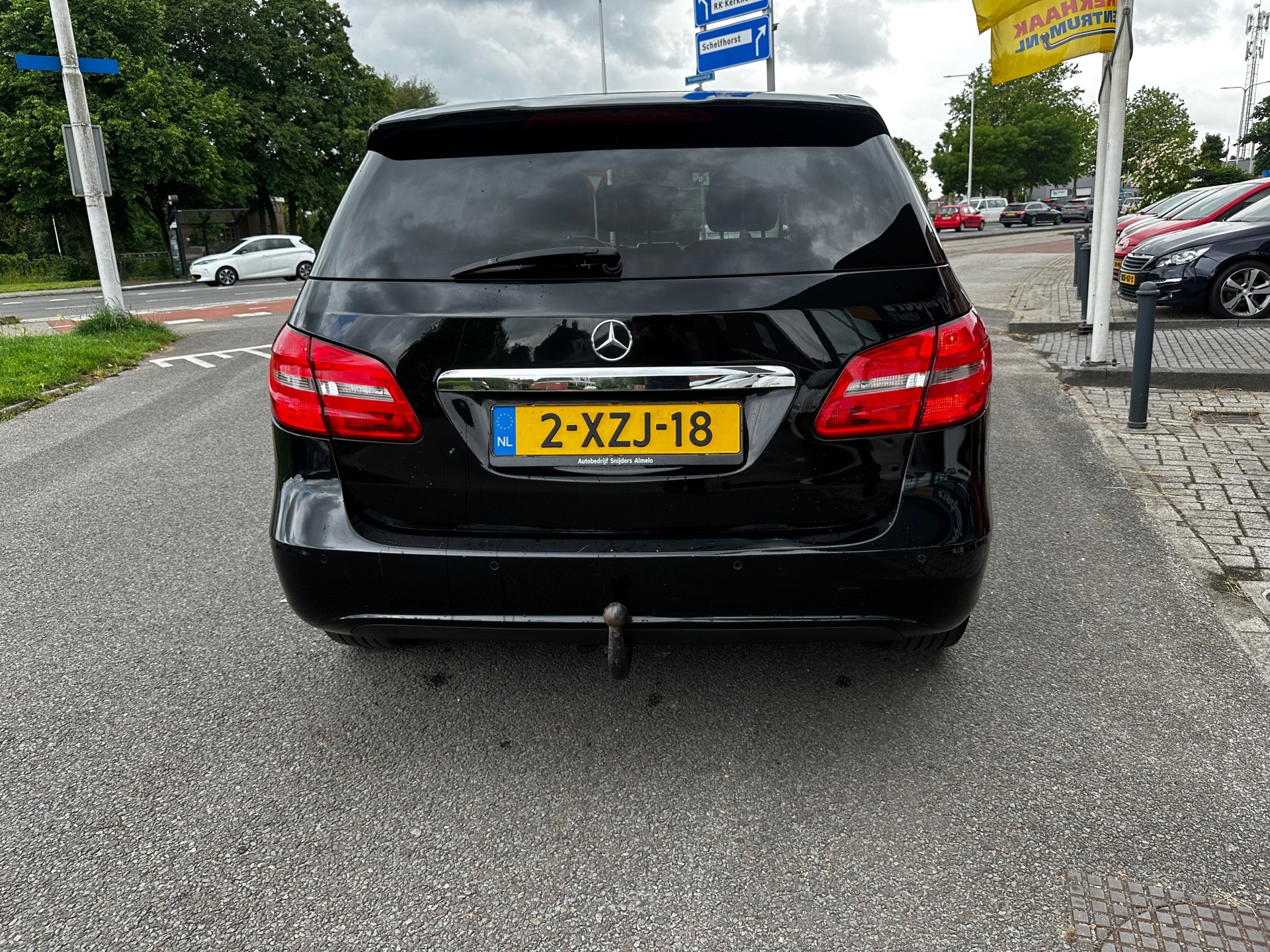 Foto van Mercedes-Benz B 180