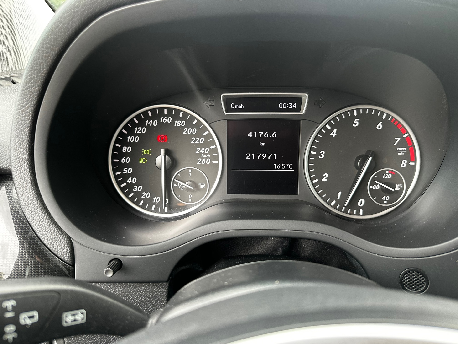 Foto van Mercedes-Benz B 180