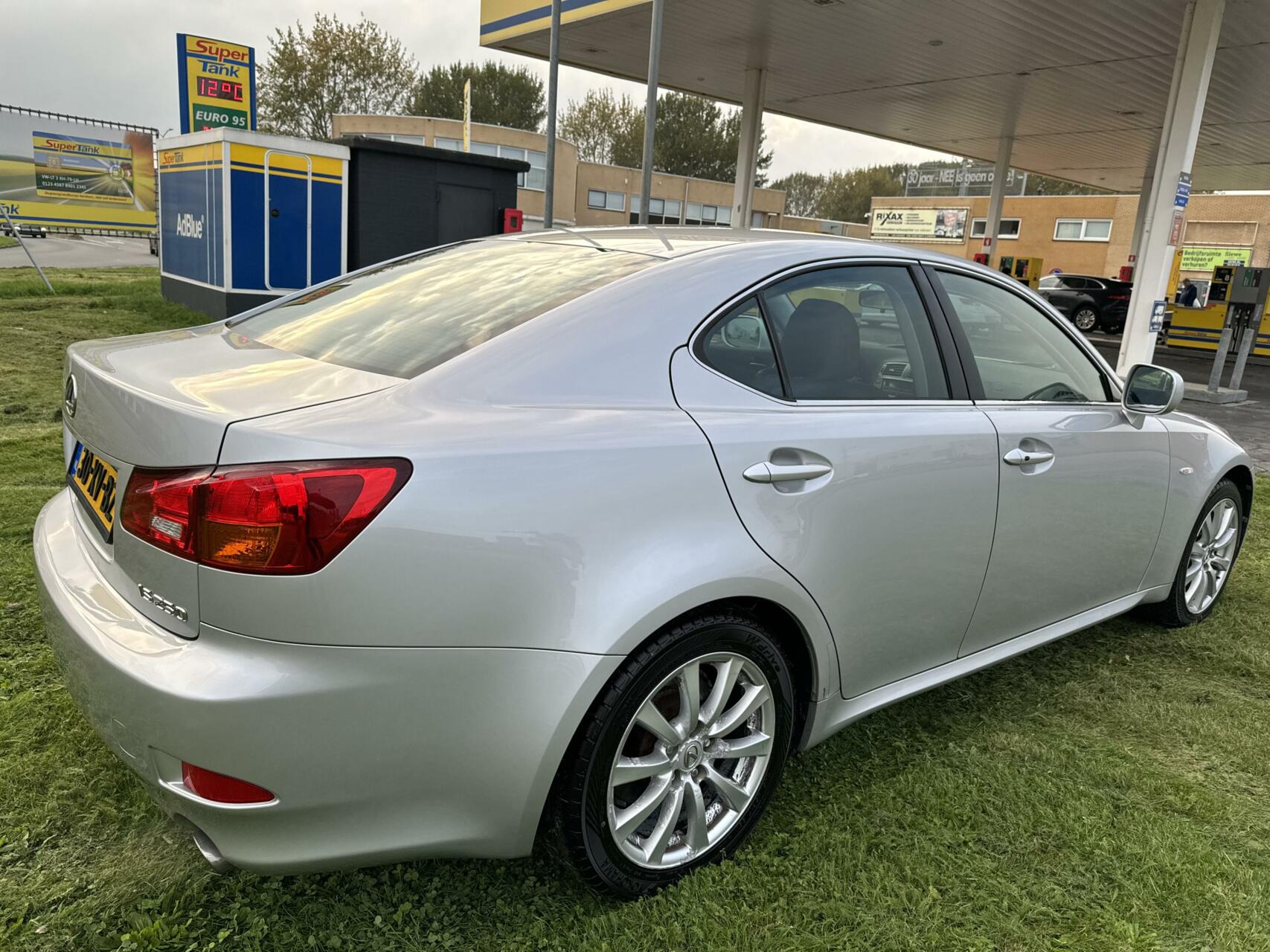 Foto van Lexus Is