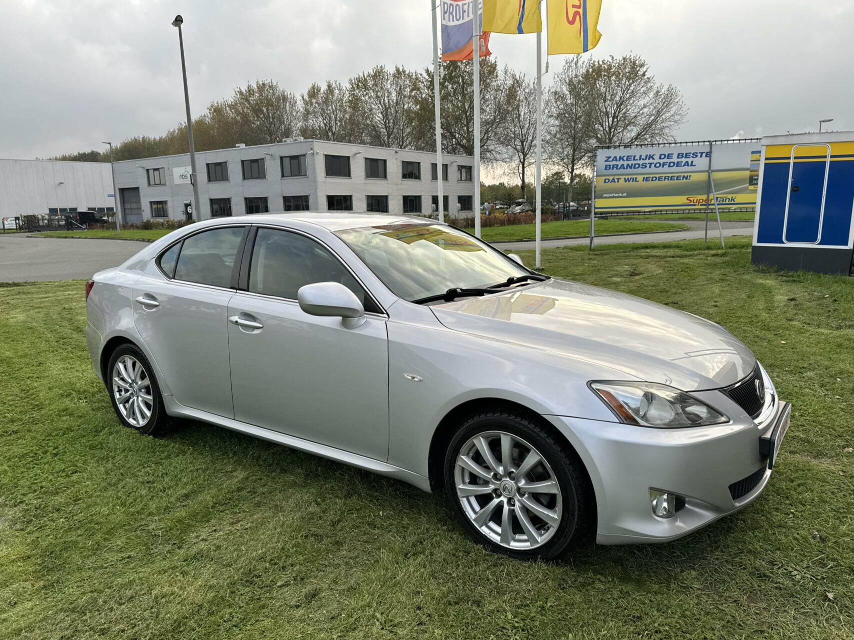 Foto van Lexus Is