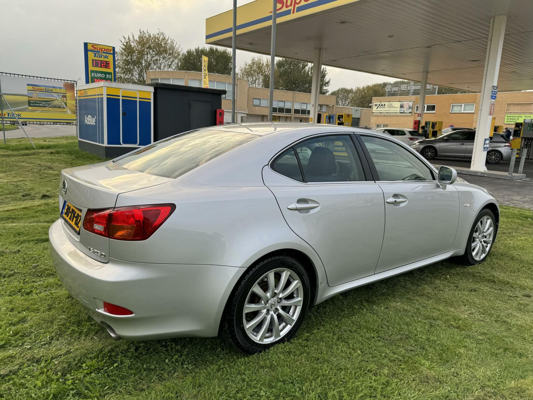 Foto van Lexus Is
