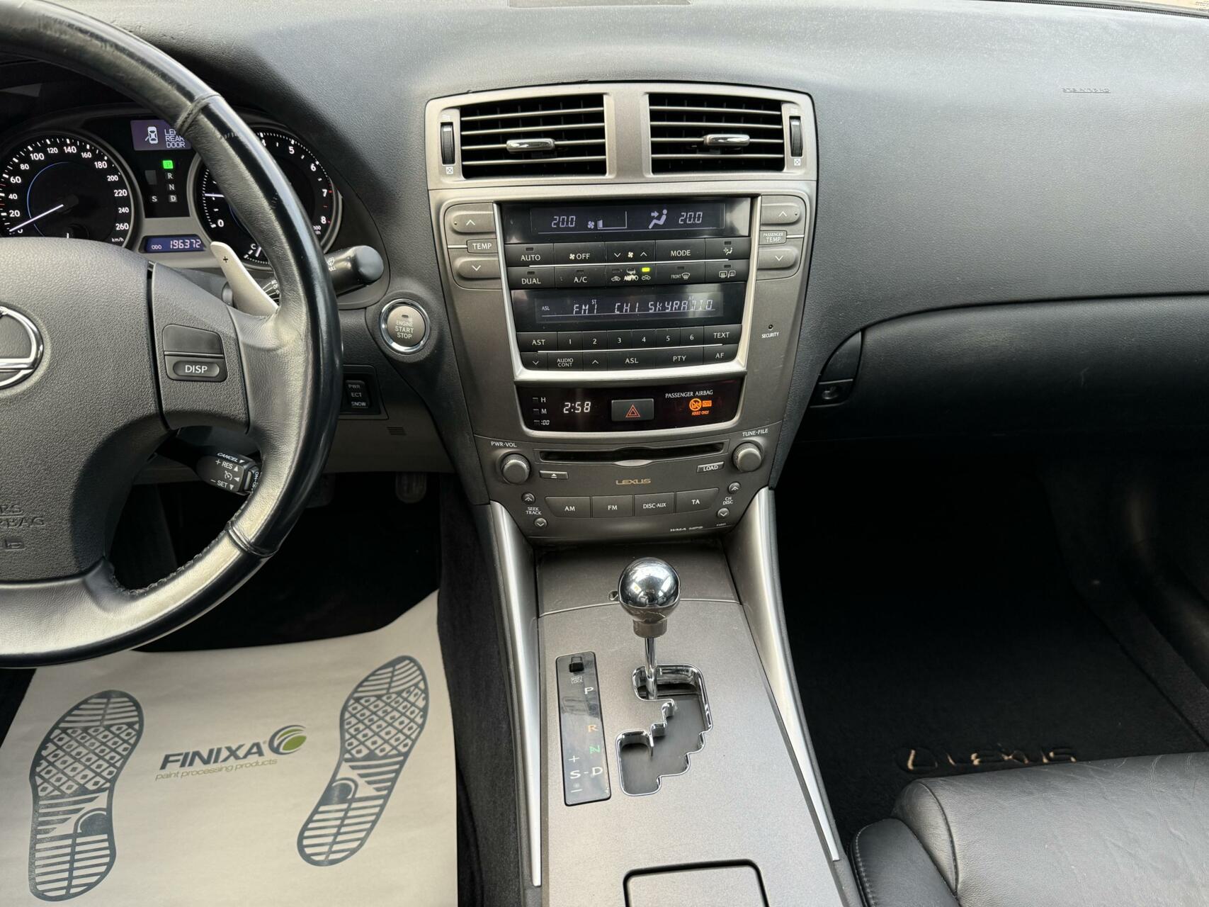 Foto van Lexus Is