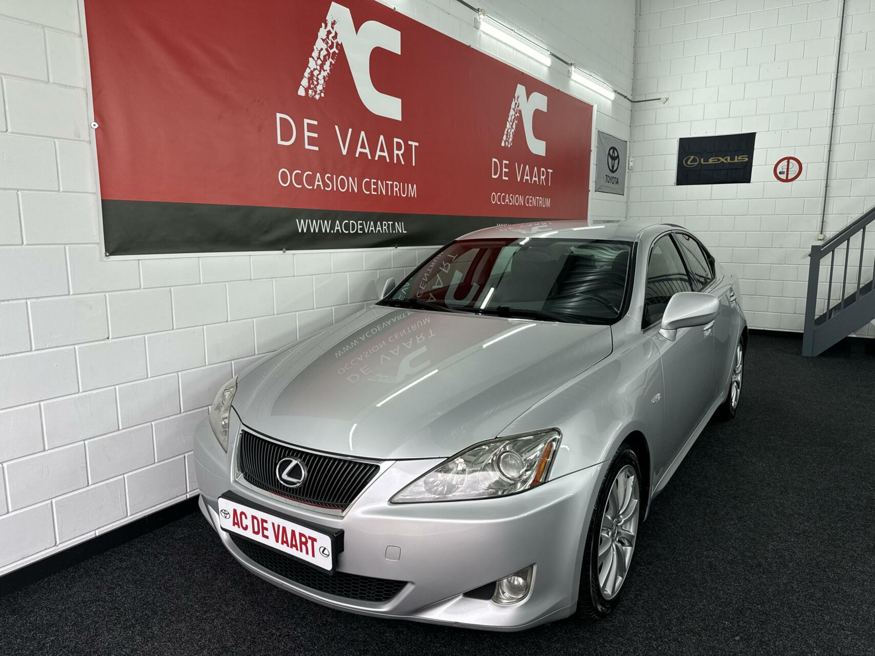 Foto van Lexus Is