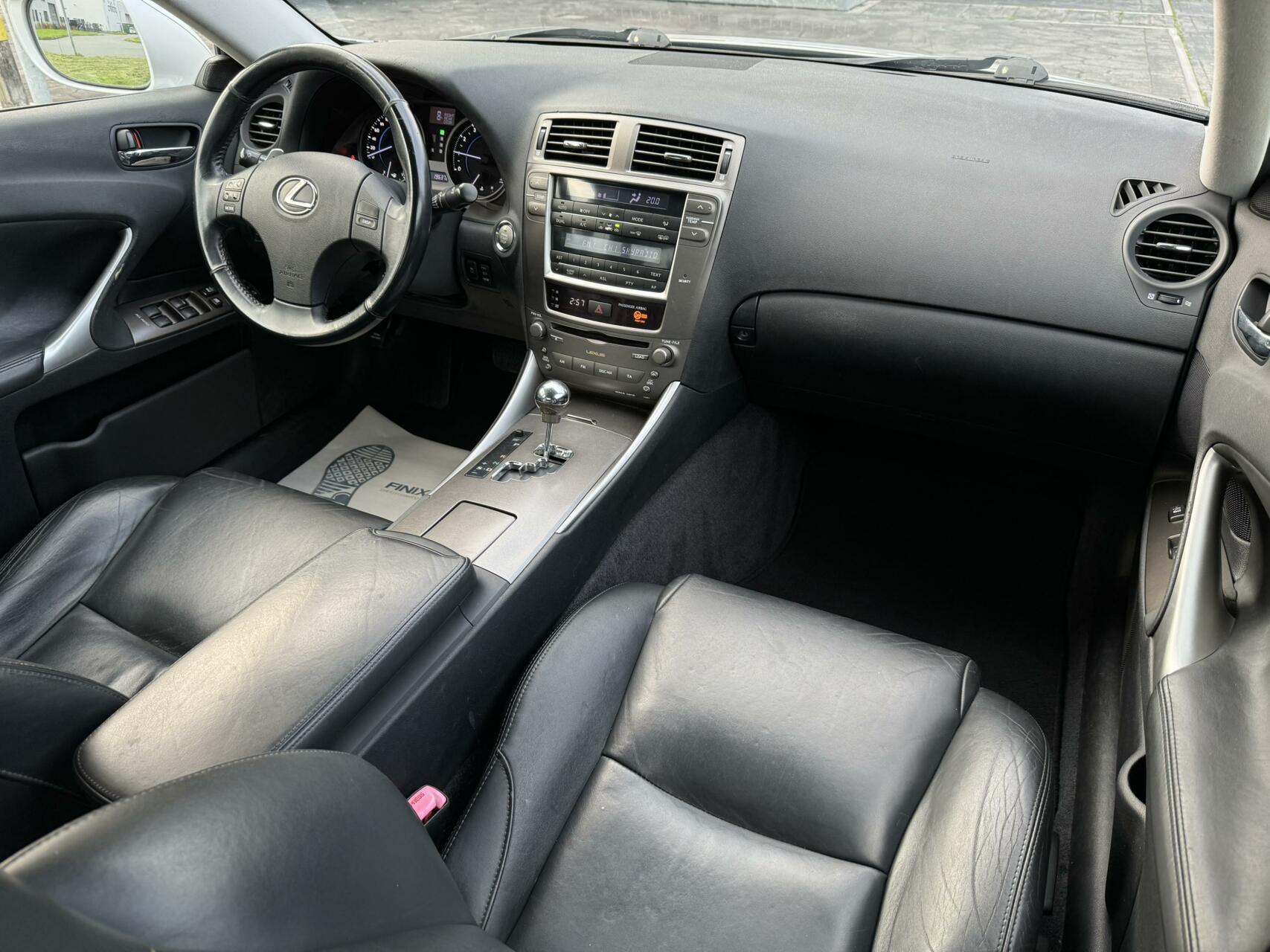 Foto van Lexus Is