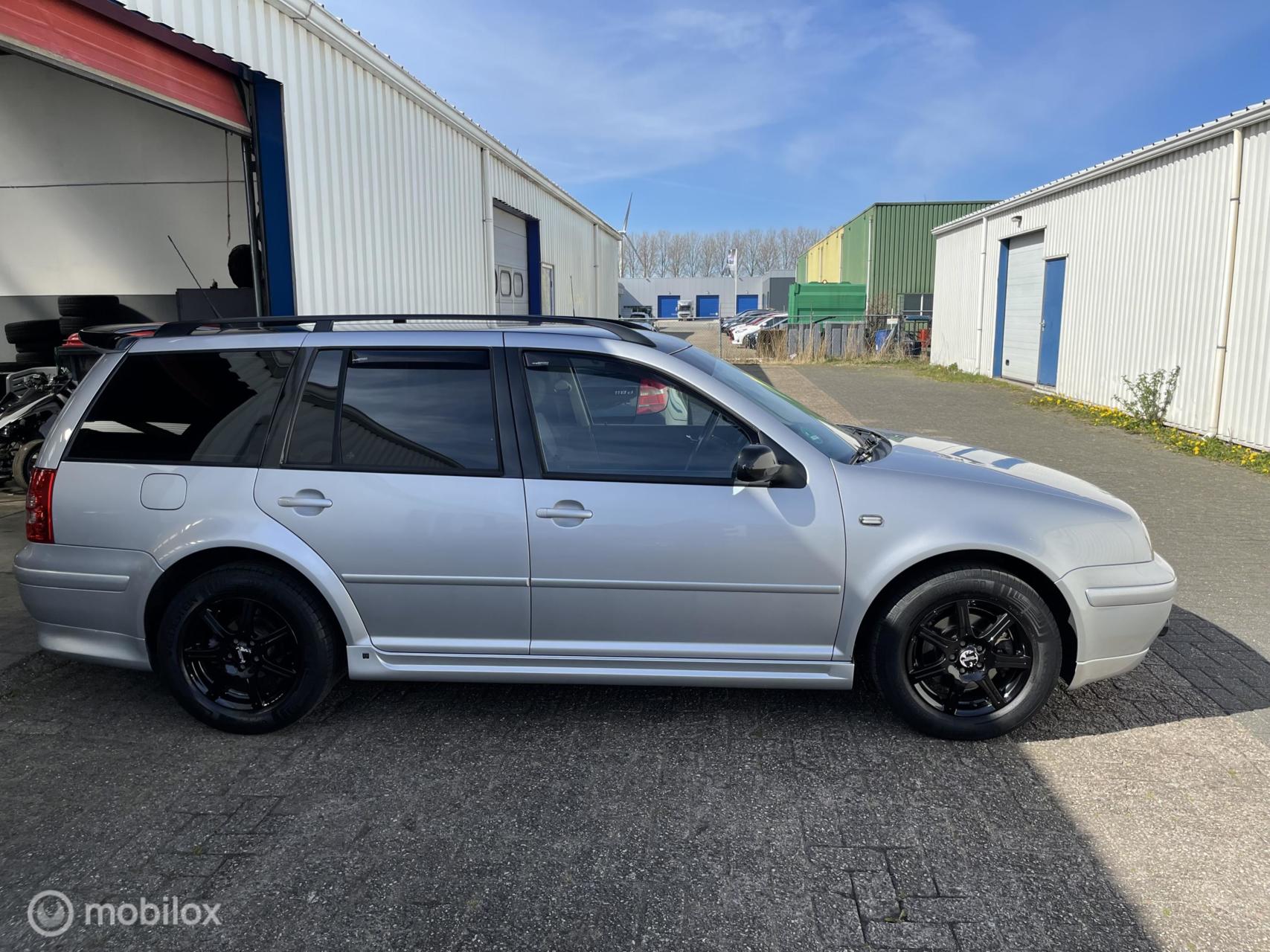 Foto van Volkswagen Golf Variant
