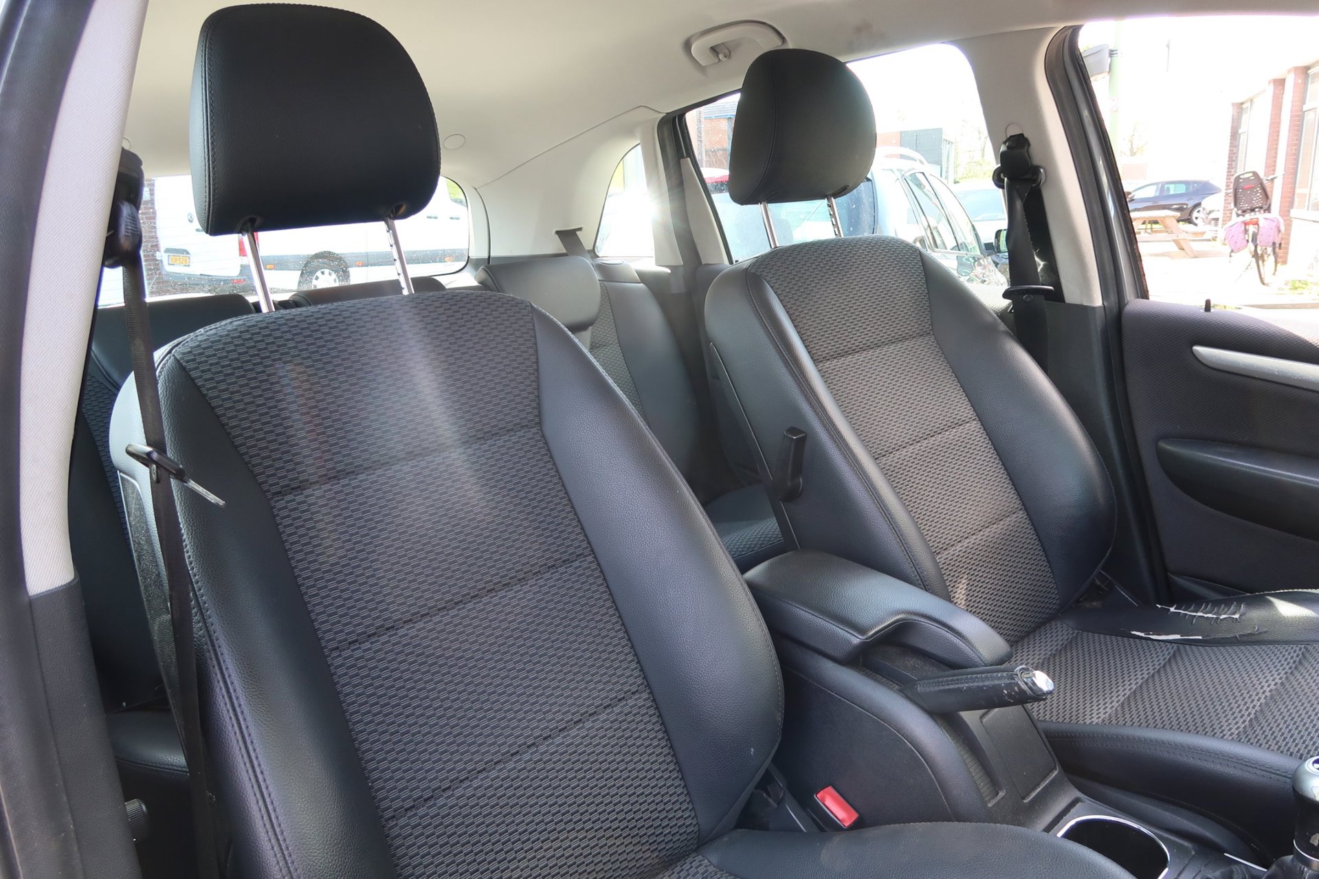Foto van Mercedes-Benz B 160