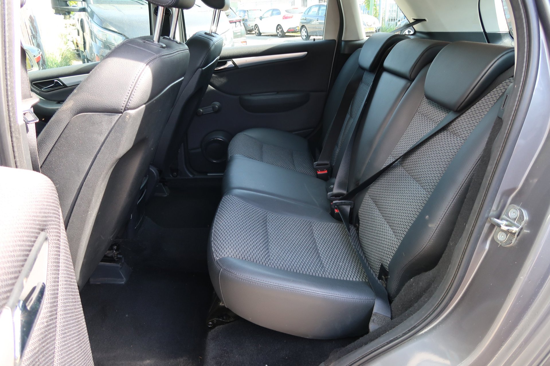 Foto van Mercedes-Benz B 160