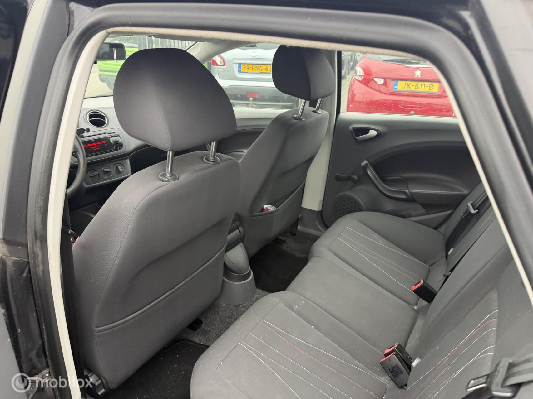 Foto van Seat Ibiza ST