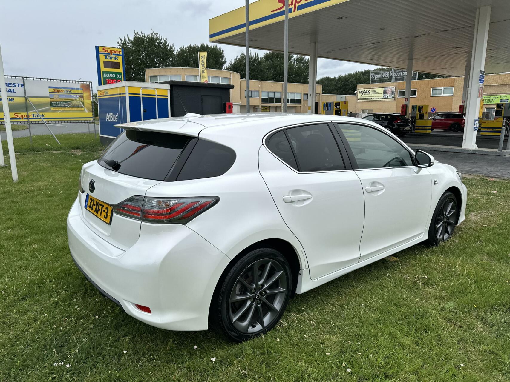 Foto van Lexus CT
