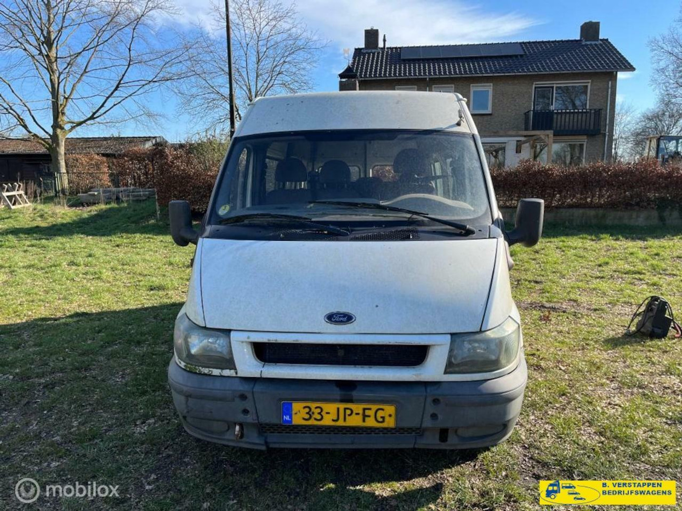 Foto van Ford Transit Tourneo