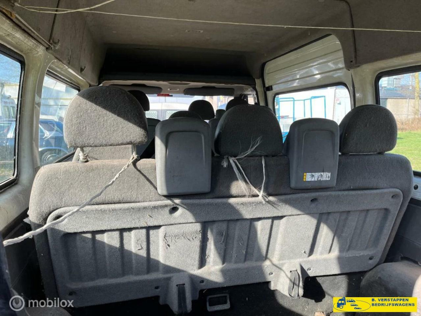 Foto van Ford Transit Tourneo