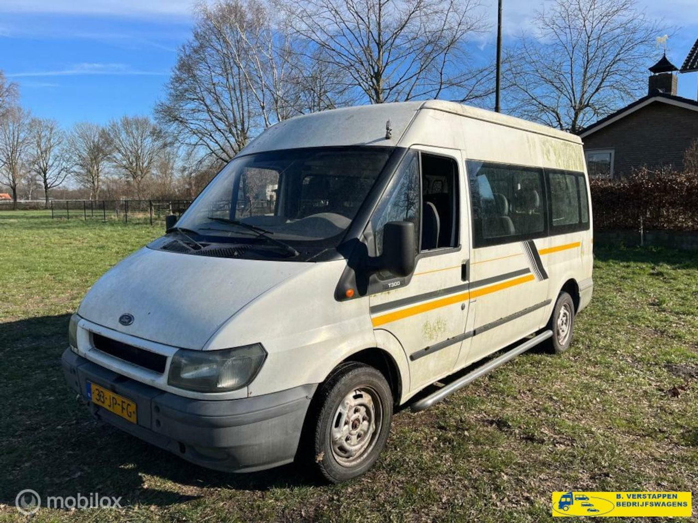 Ford Transit Tourneo 2.0 TDDI KOMBI 2002 - voorkant