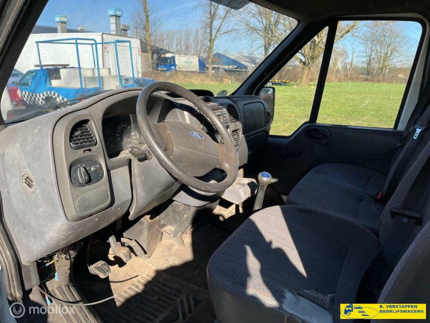 Foto van Ford Transit Tourneo