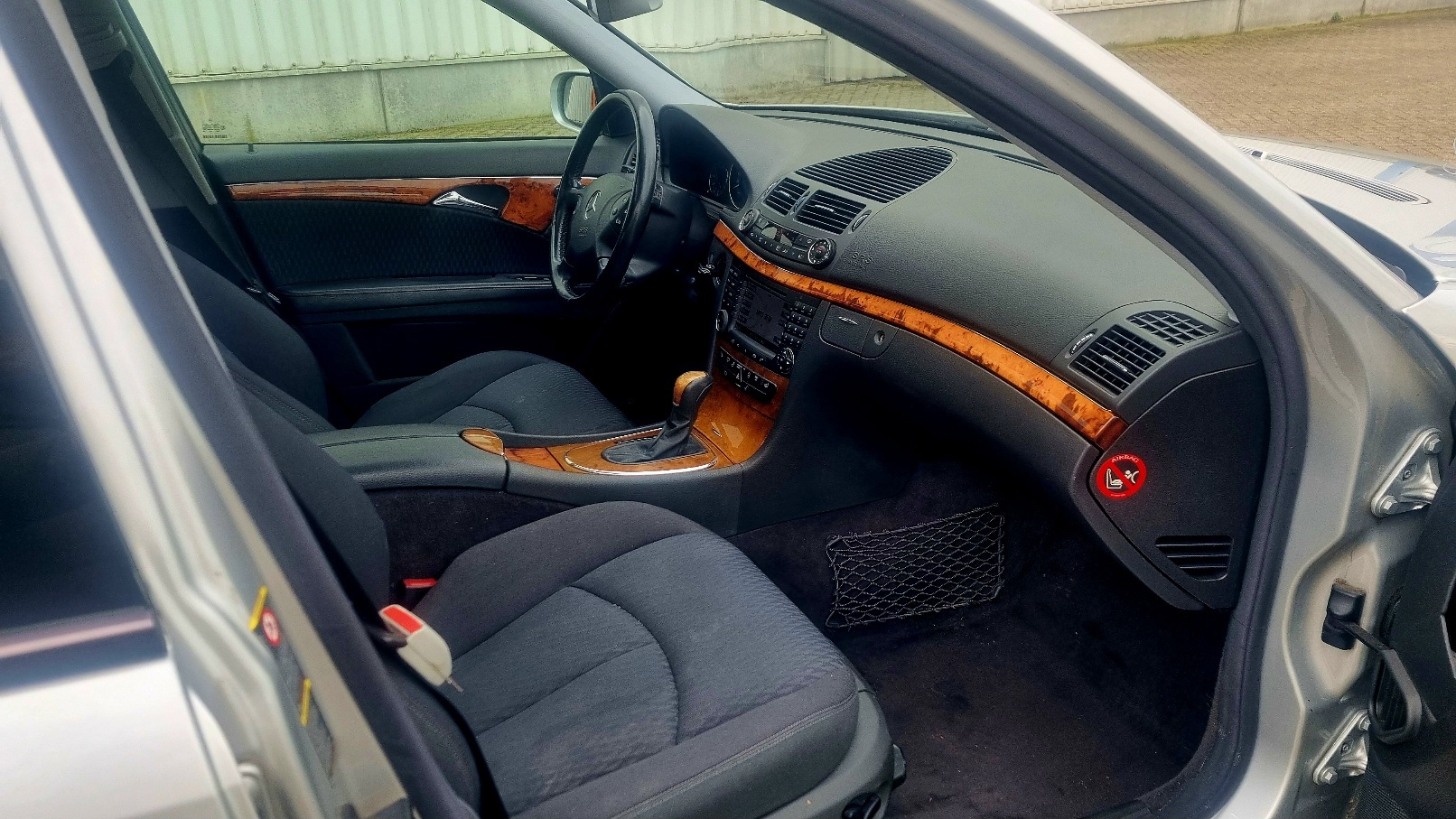 Foto van Mercedes-Benz E 240