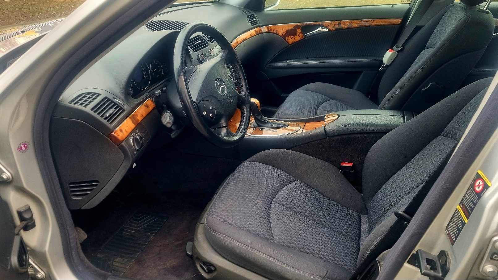 Foto van Mercedes-Benz E 240