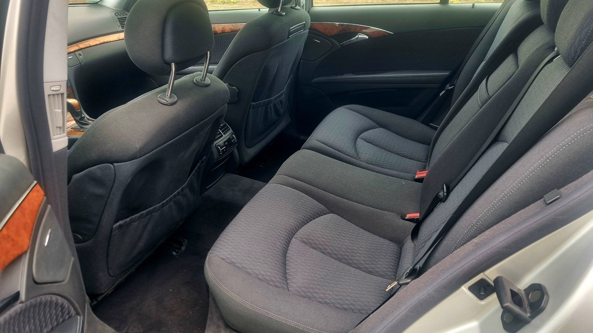 Foto van Mercedes-Benz E 240