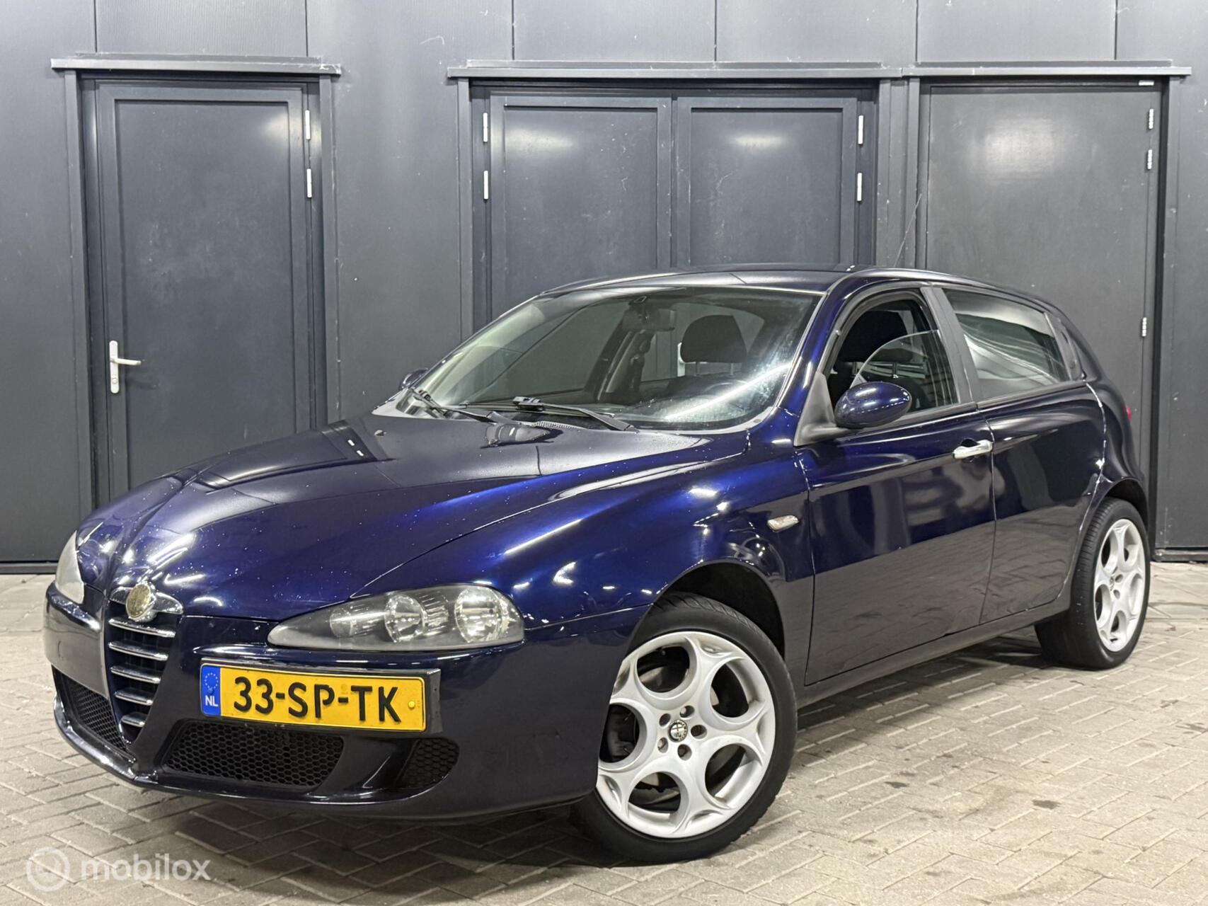 Alfa Romeo Alfa Romeo 147 1.6 T.Spark Veloce Progression zeer uniek! 2006 - voorkant