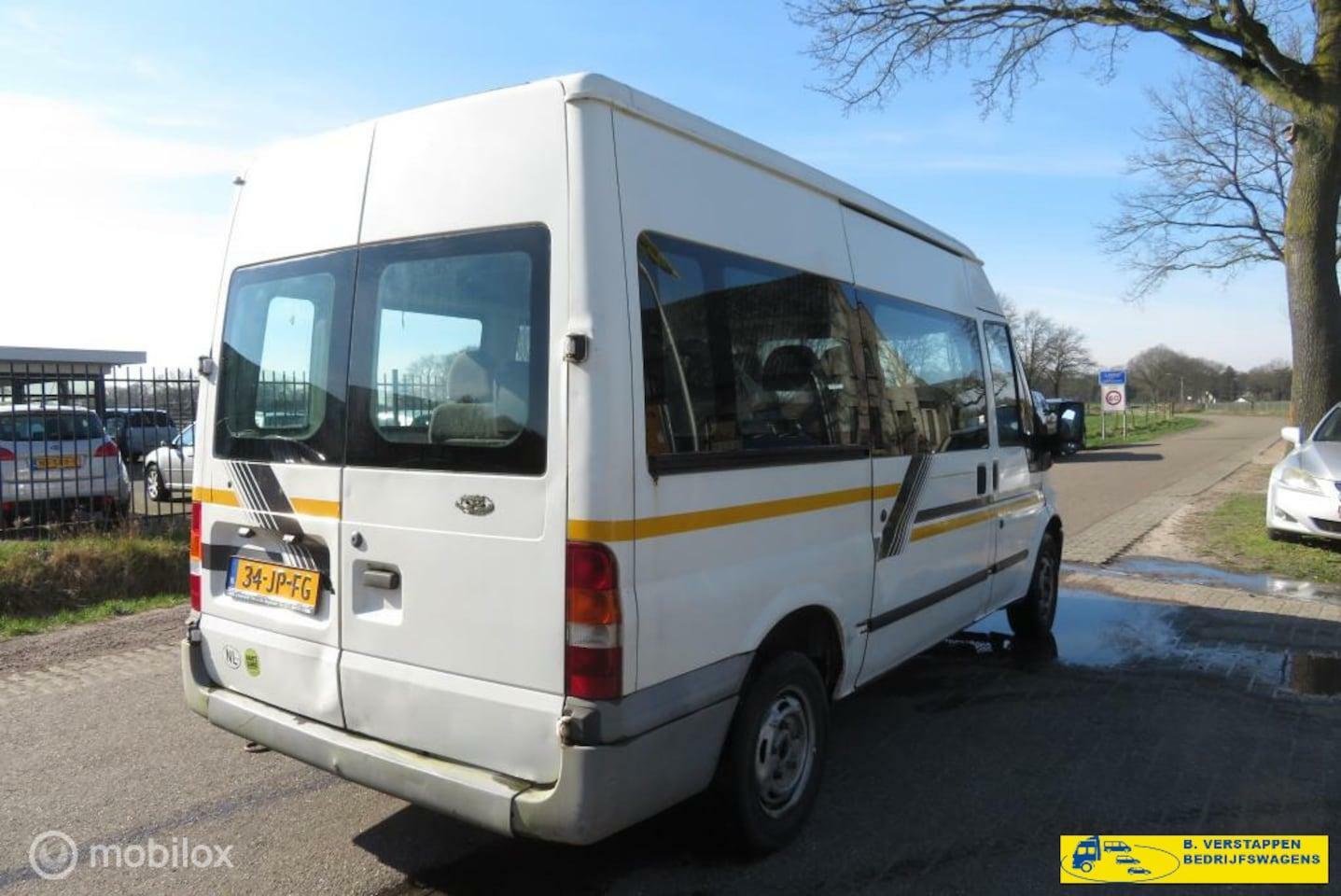 Foto van Ford Transit Tourneo