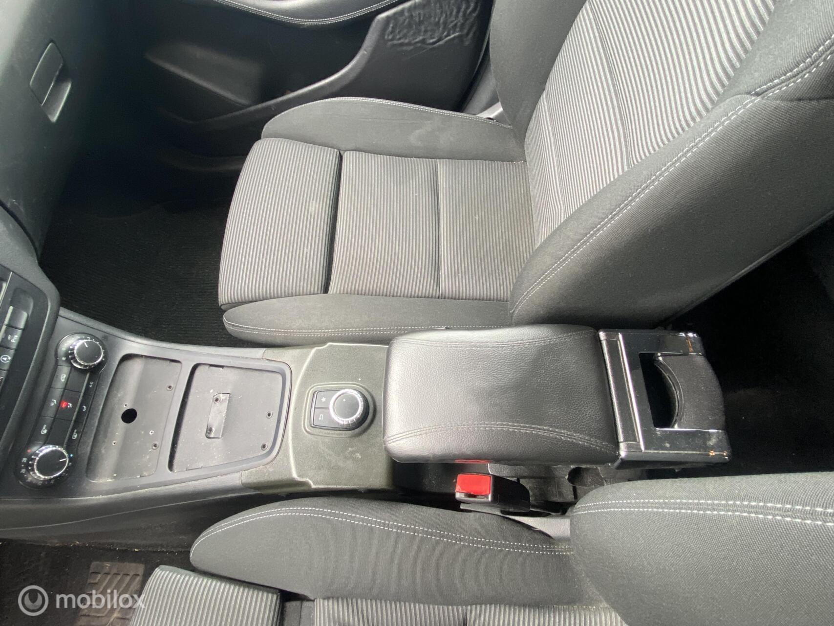 Foto van Mercedes-Benz B 220 D
