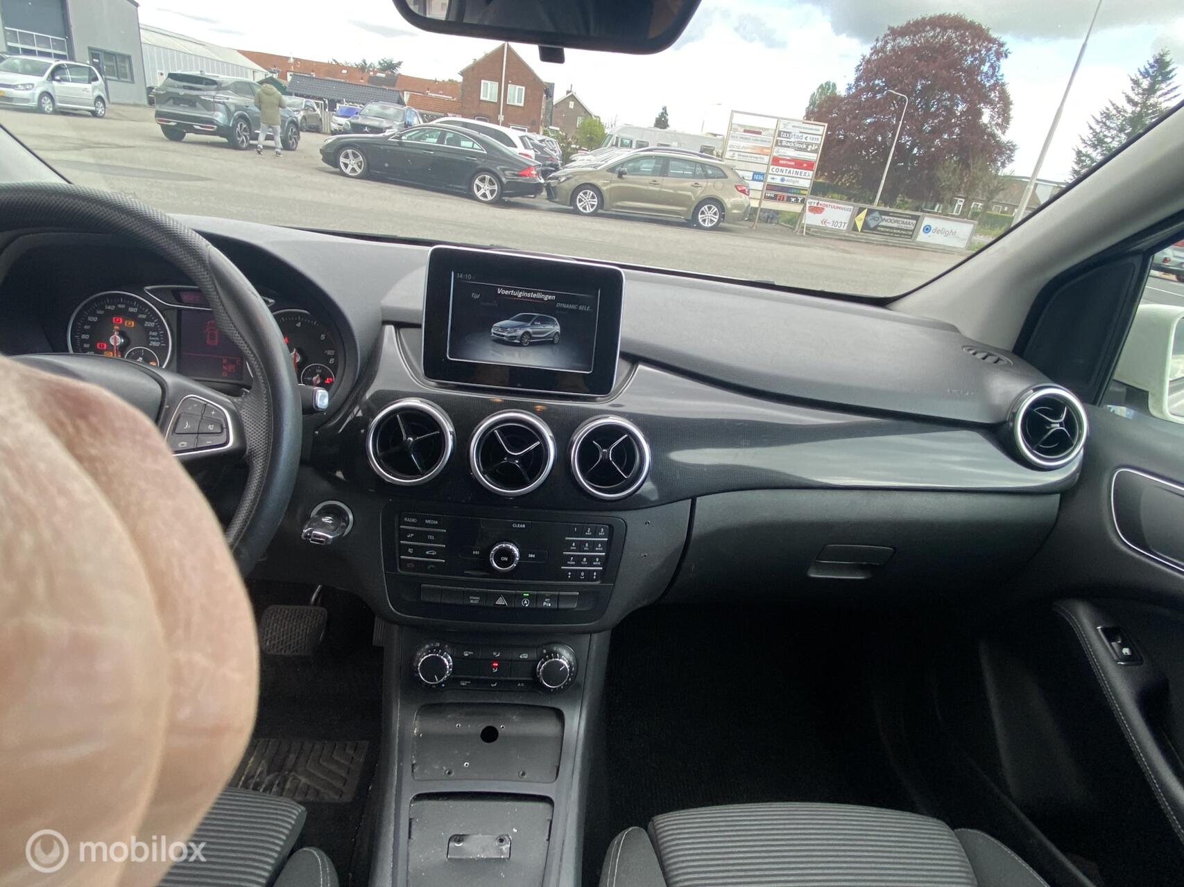 Foto van Mercedes-Benz B 220 D