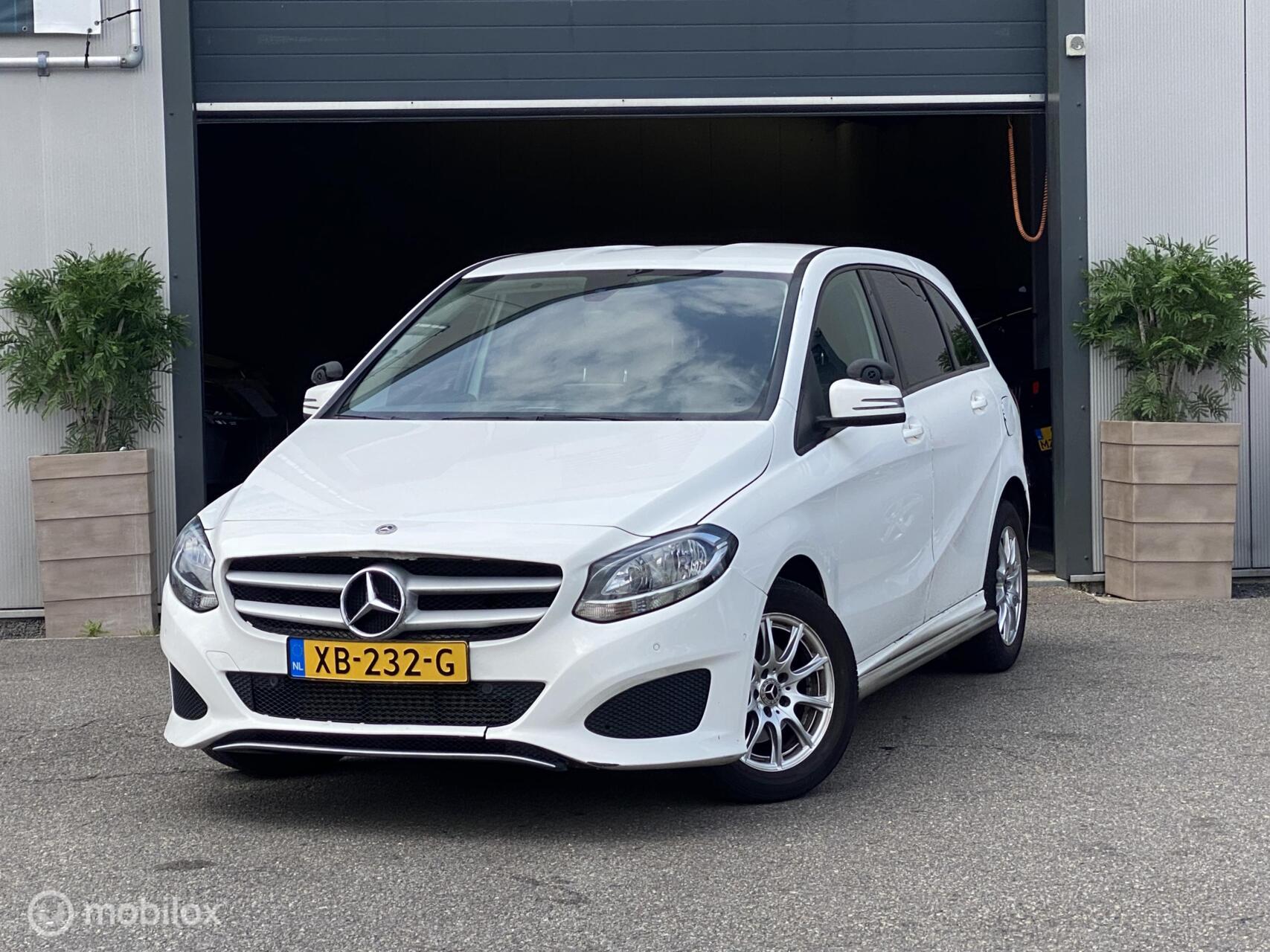 Mercedes-Benz B 220 D 220 CDI Prestige |APK | NAP |AIRCO | AUT.| 2019 - voorkant