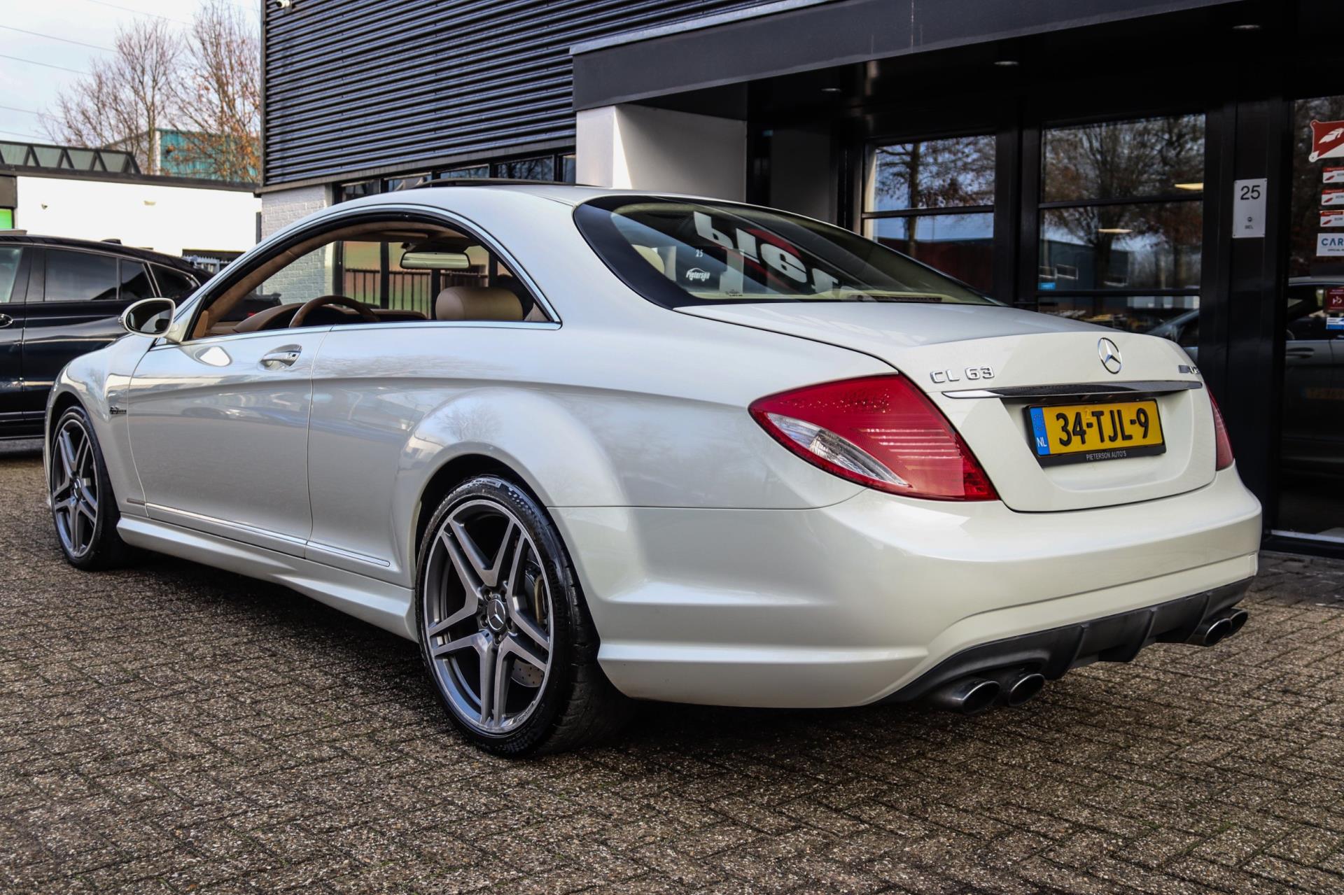 Foto van Mercedes-Benz CL 63 AMG