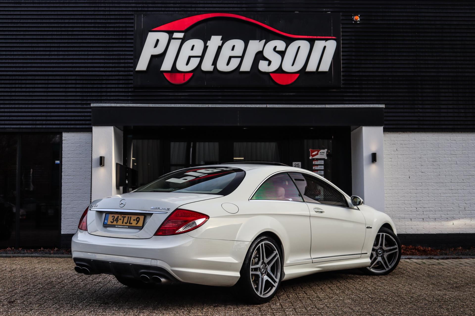 Foto van Mercedes-Benz CL 63 AMG