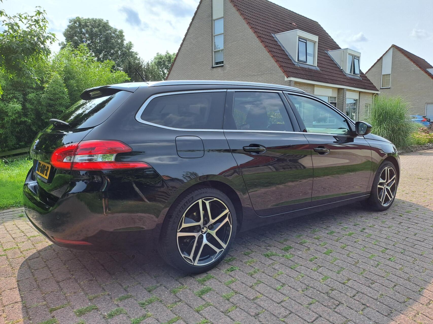 Foto van Peugeot 308 SW