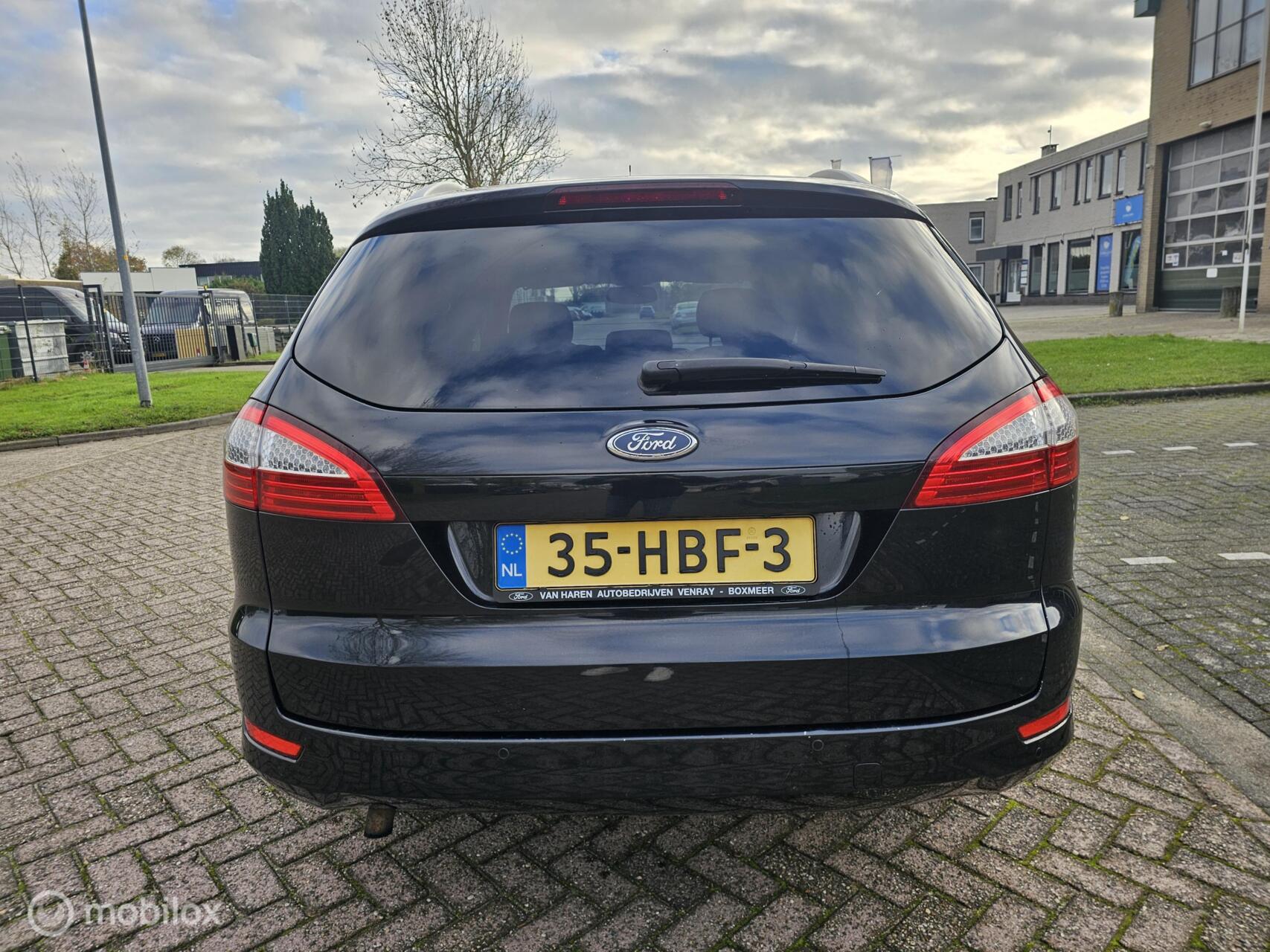 Foto van Ford Mondeo