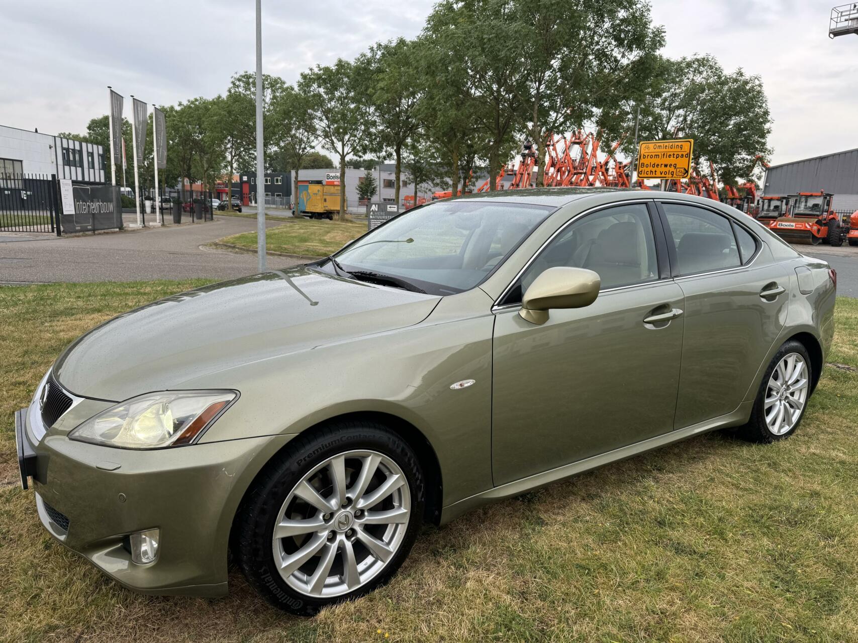Foto van Lexus Is