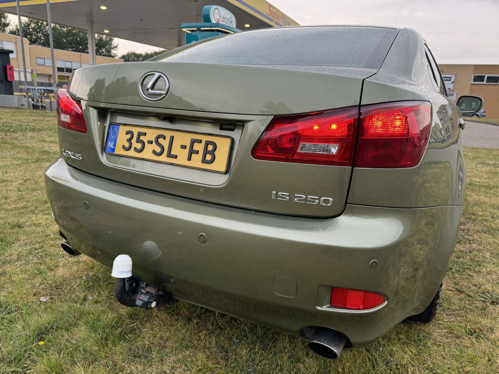 Foto van Lexus Is