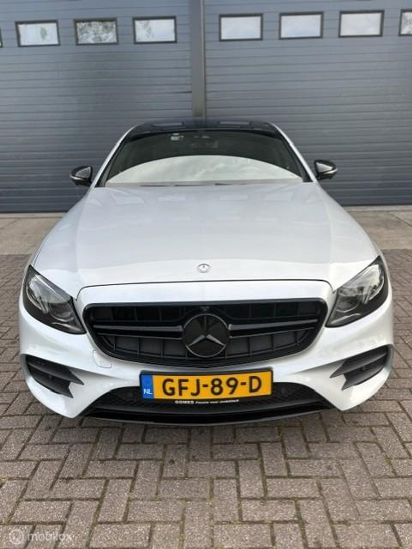 Foto van Mercedes-Benz E 220 D