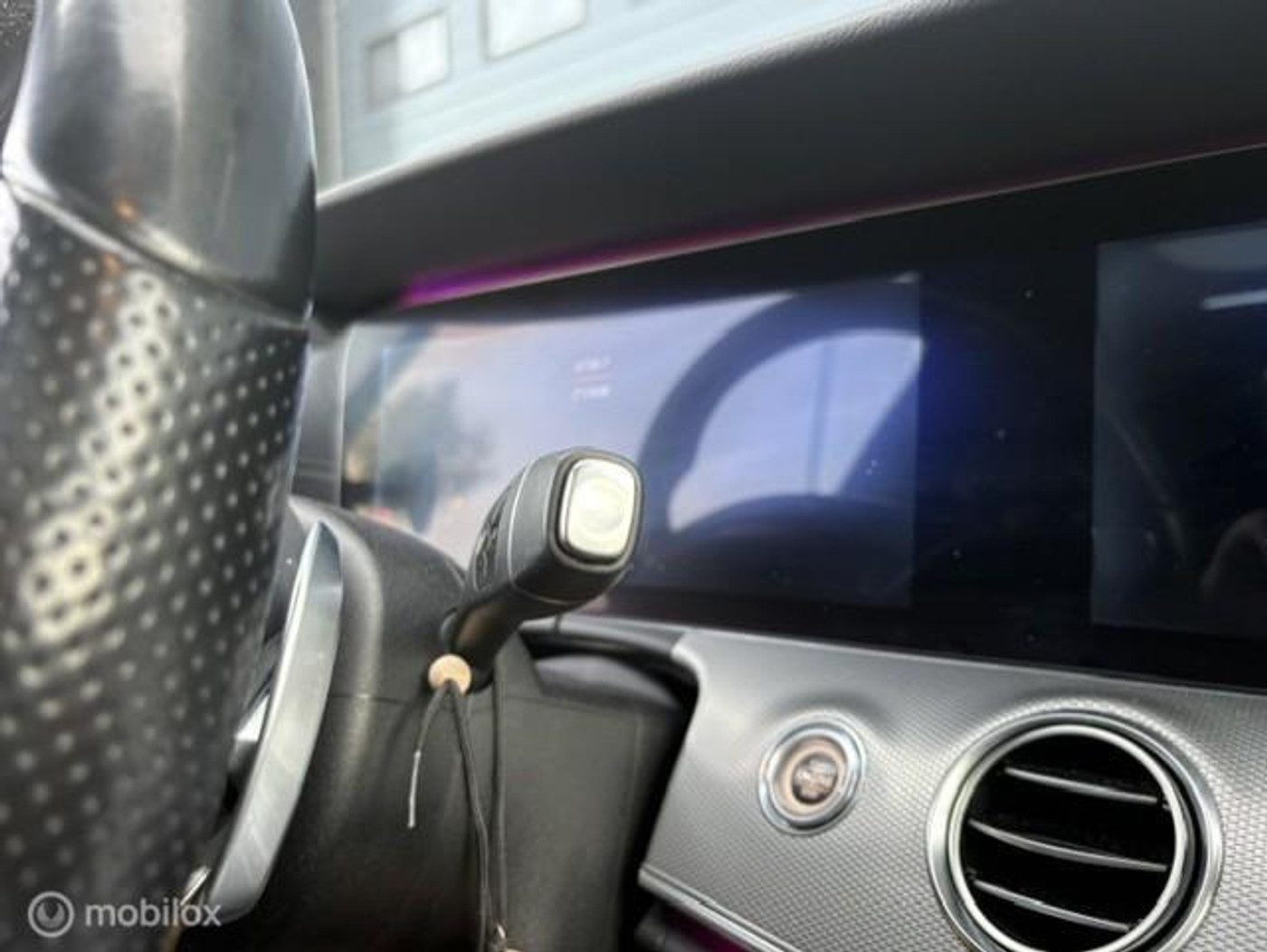 Foto van Mercedes-Benz E 220 D