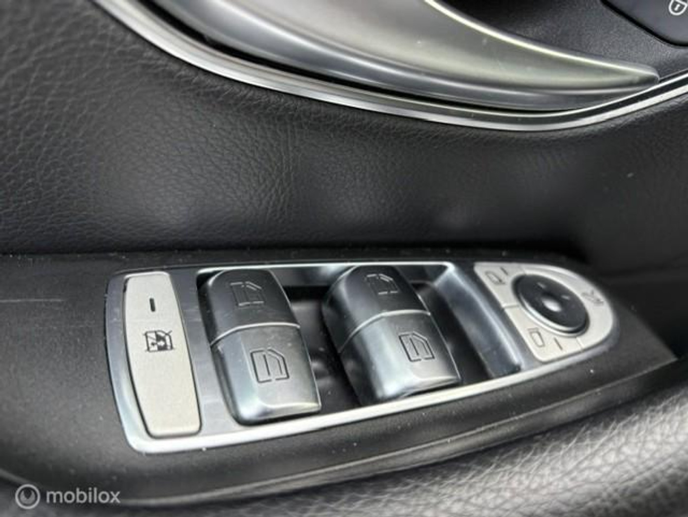 Foto van Mercedes-Benz E 220 D