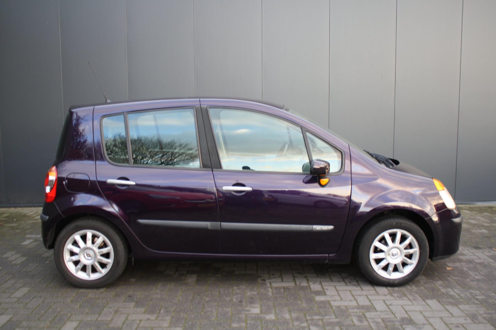 Foto van Renault Modus
